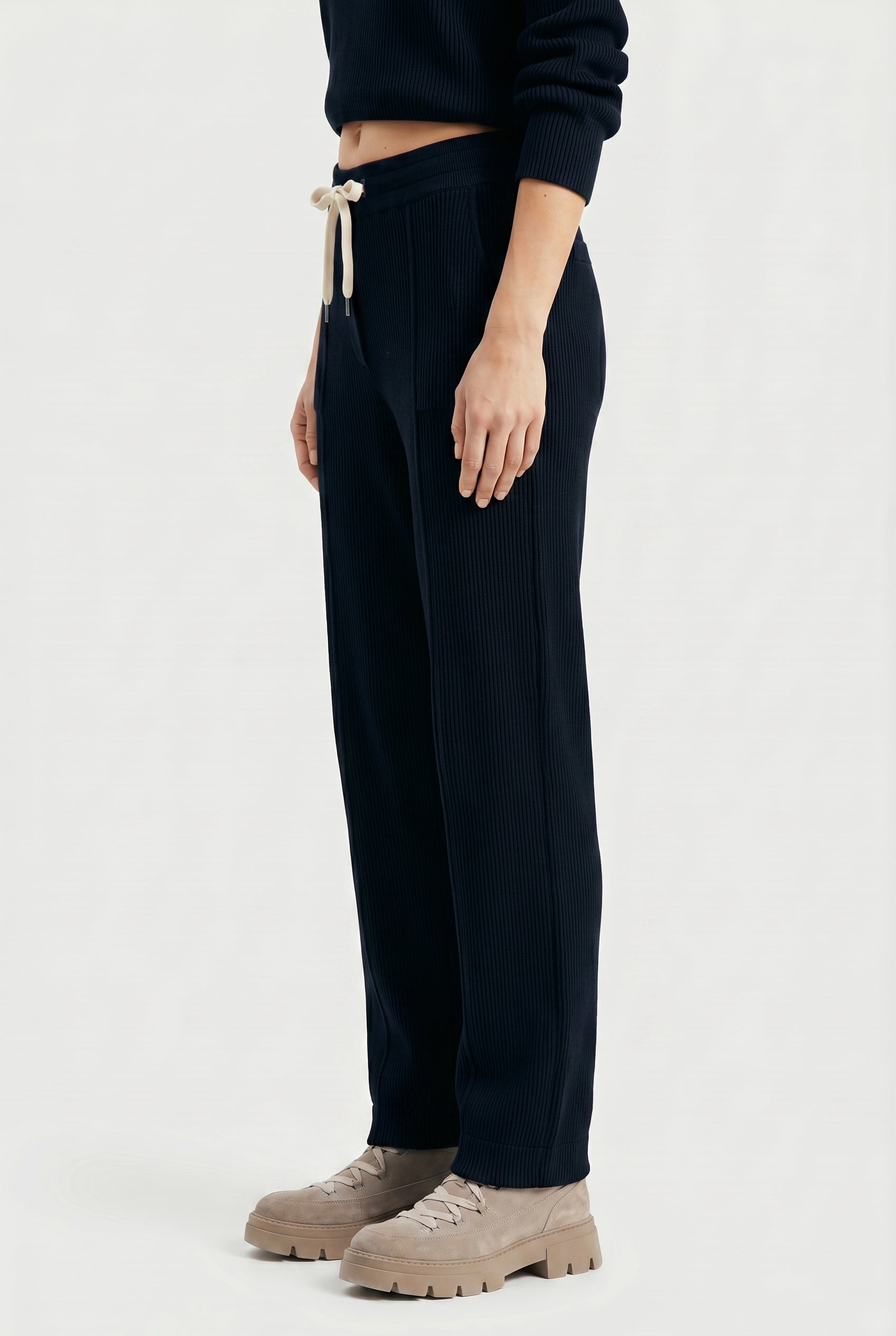BRUNELLO CUCINELLI WOMEN'S BLACK RELAXED COTTON TROUSERS