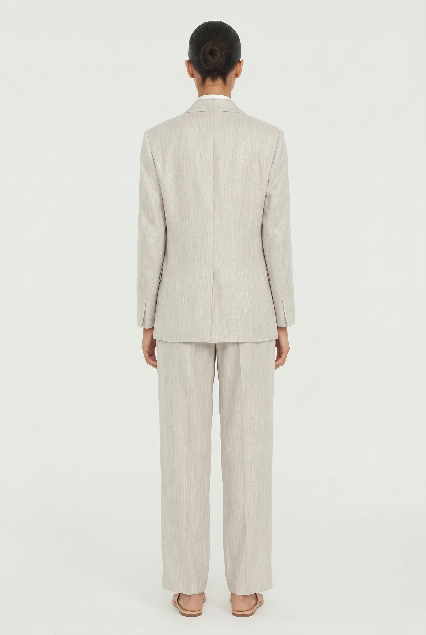 BRUNELLO CUCINELLI WOMEN'S LIGHT BEIGE LINEN SUIT