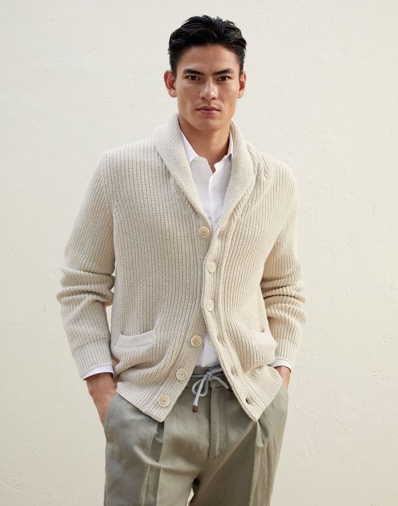 BRUNELLO CUCINELLI MEN'S BEIGE COTTON SHAWL SWEATER