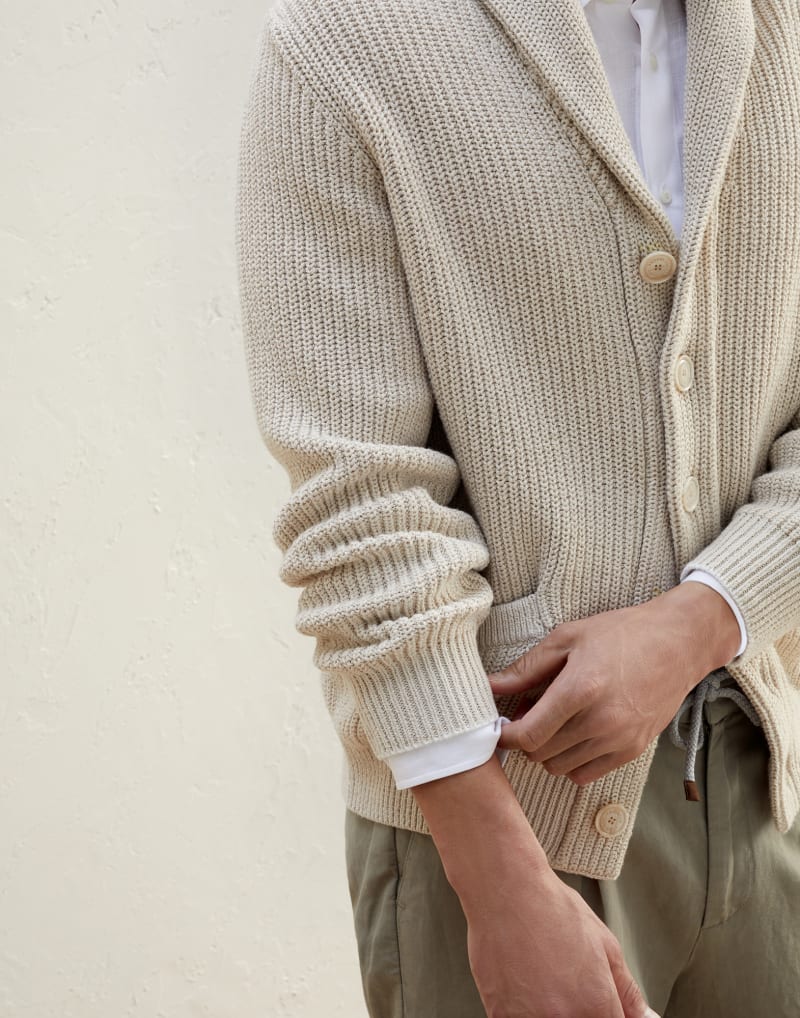 BRUNELLO CUCINELLI MEN'S BEIGE COTTON SHAWL SWEATER