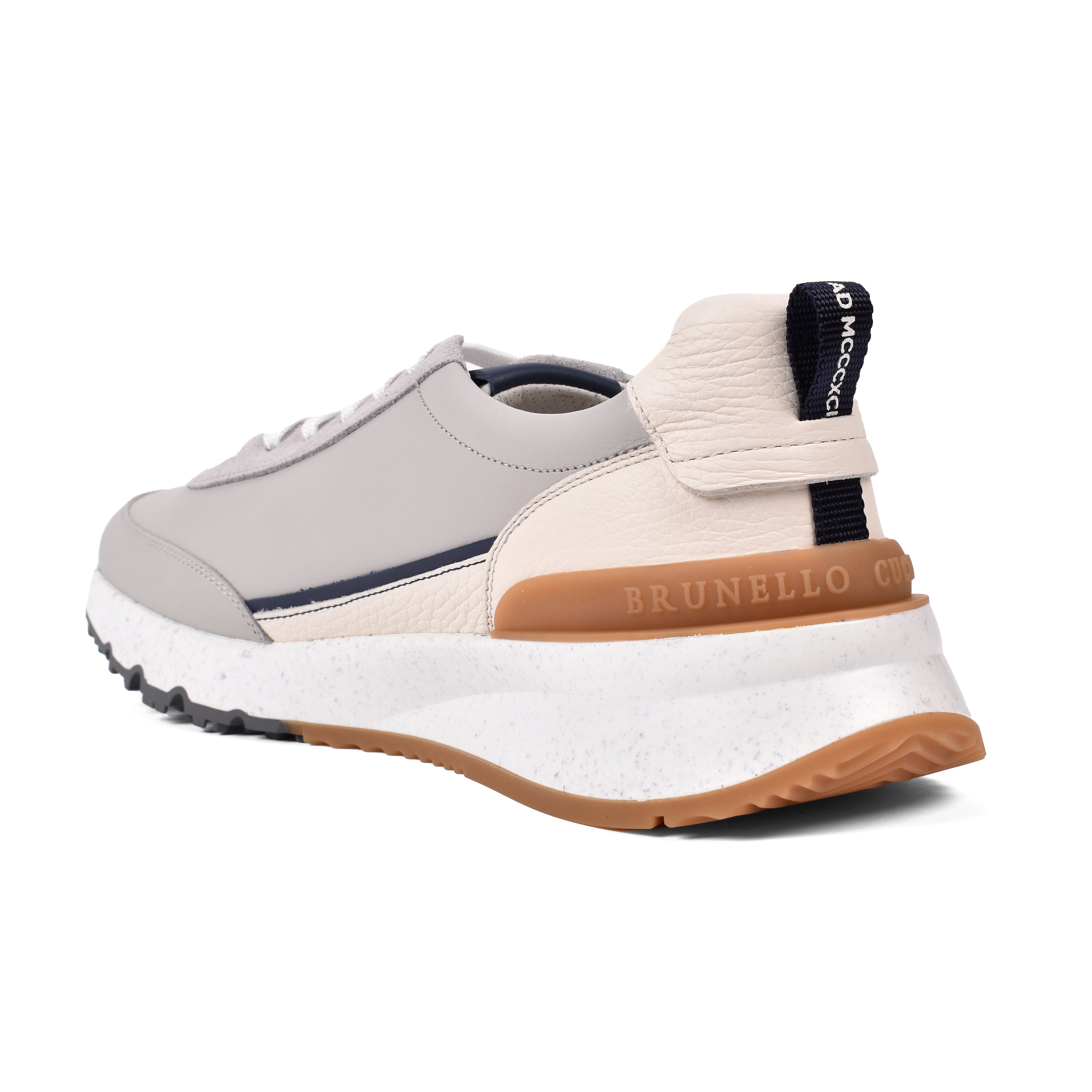 BRUNELLO CUCINELLI MEN'S LIGHT GREY LEATHER SNEAKERS