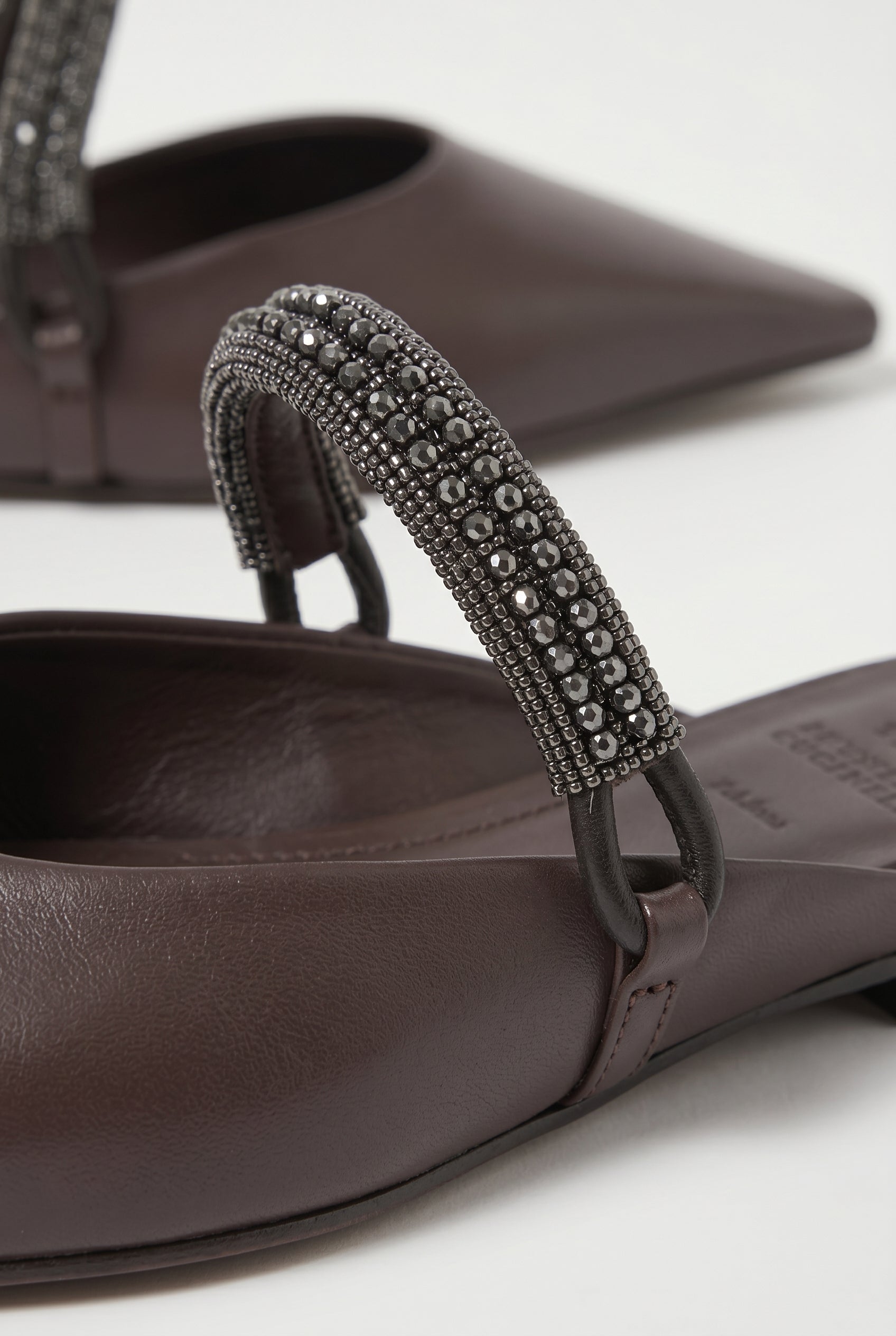 BRUNELLO CUCINELLI WOMEN'S DARK BROWN LEATHER FLATS