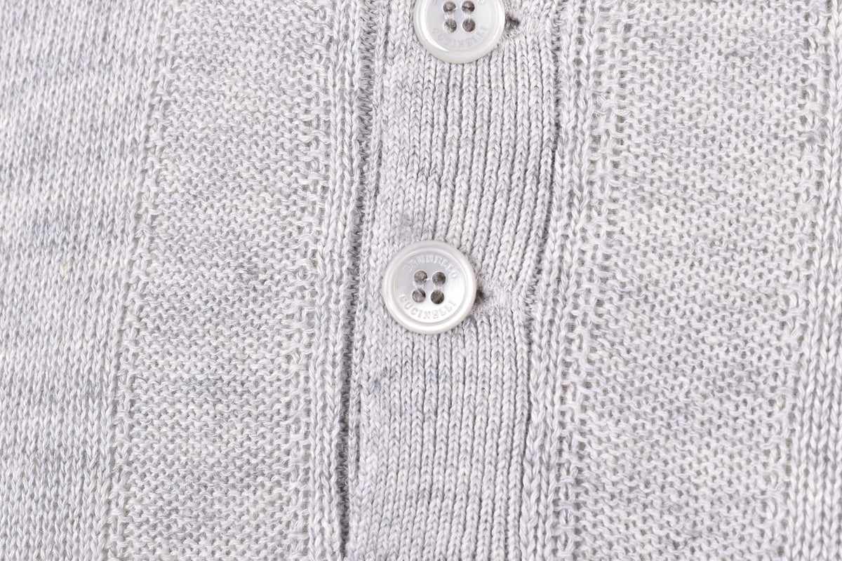 BRUNELLO CUCINELLI MEN'S LIGHT GREY LINEN SWEATER