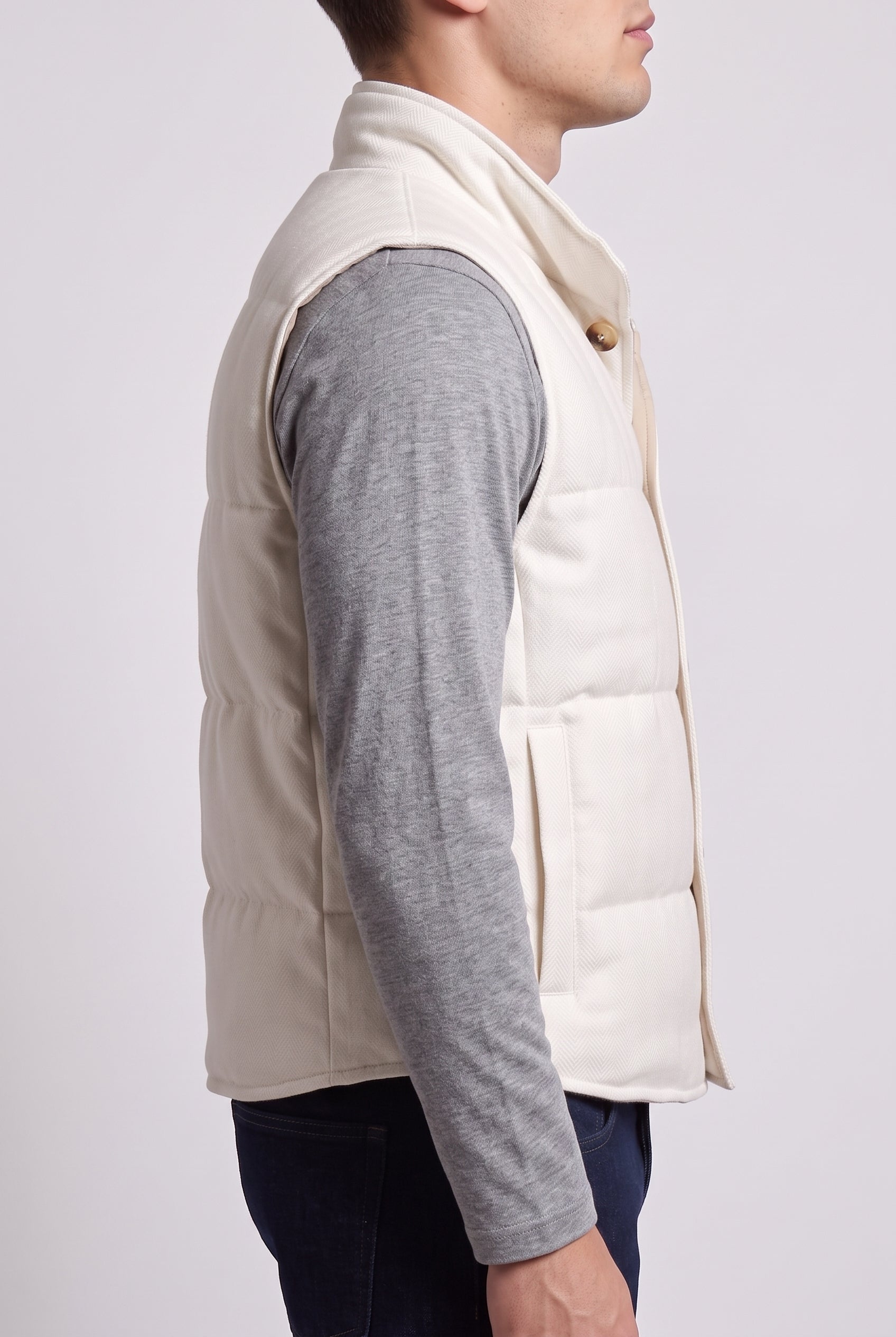 BRUNELLO CUCINELLI MEN'S OFF WHITE WOOL BLEND VEST