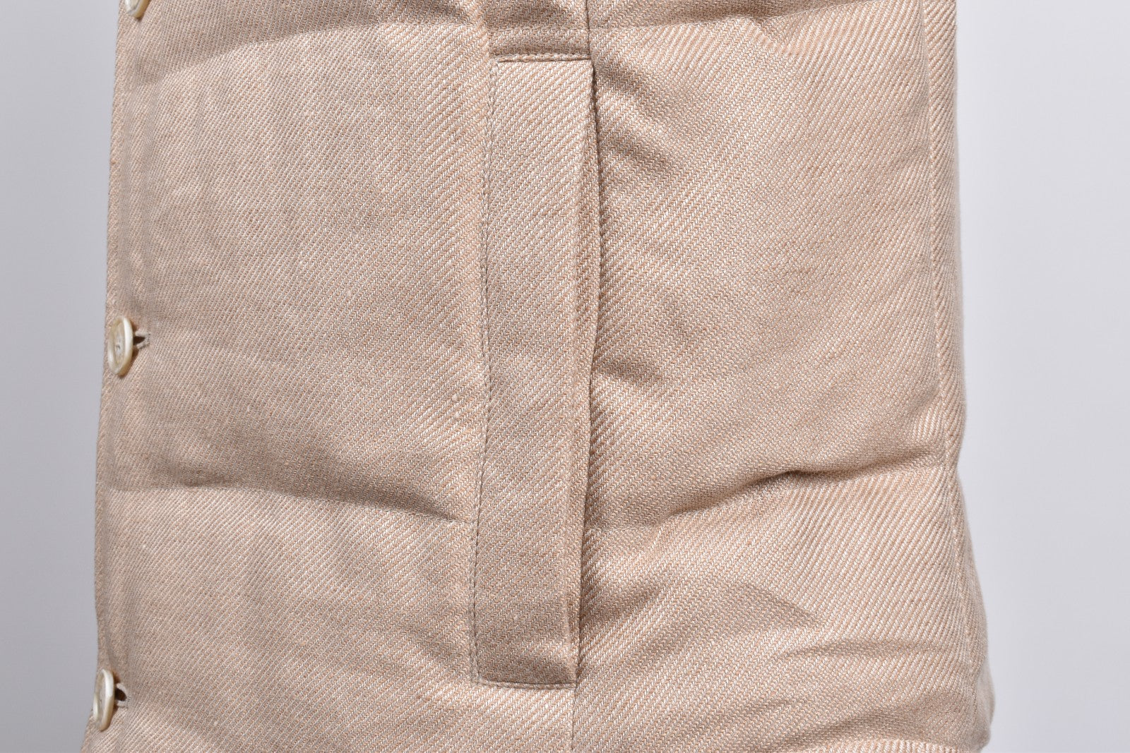 BRUNELLO CUCINELLI MEN'S BEIGE WOOL BLEND VEST
