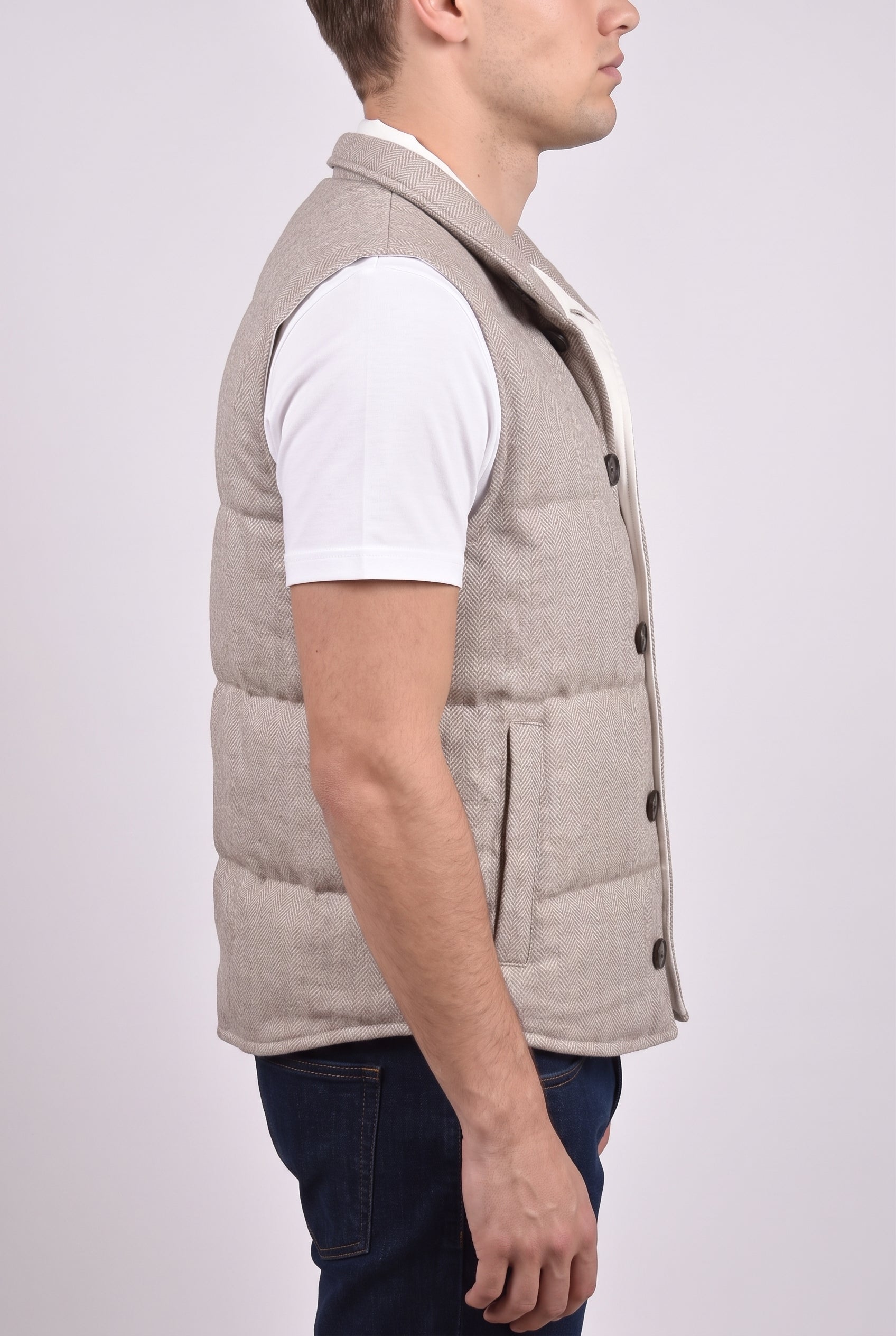 BRUNELLO CUCINELLI MEN'S LIGHT BEIGE WOOL BLEND VEST