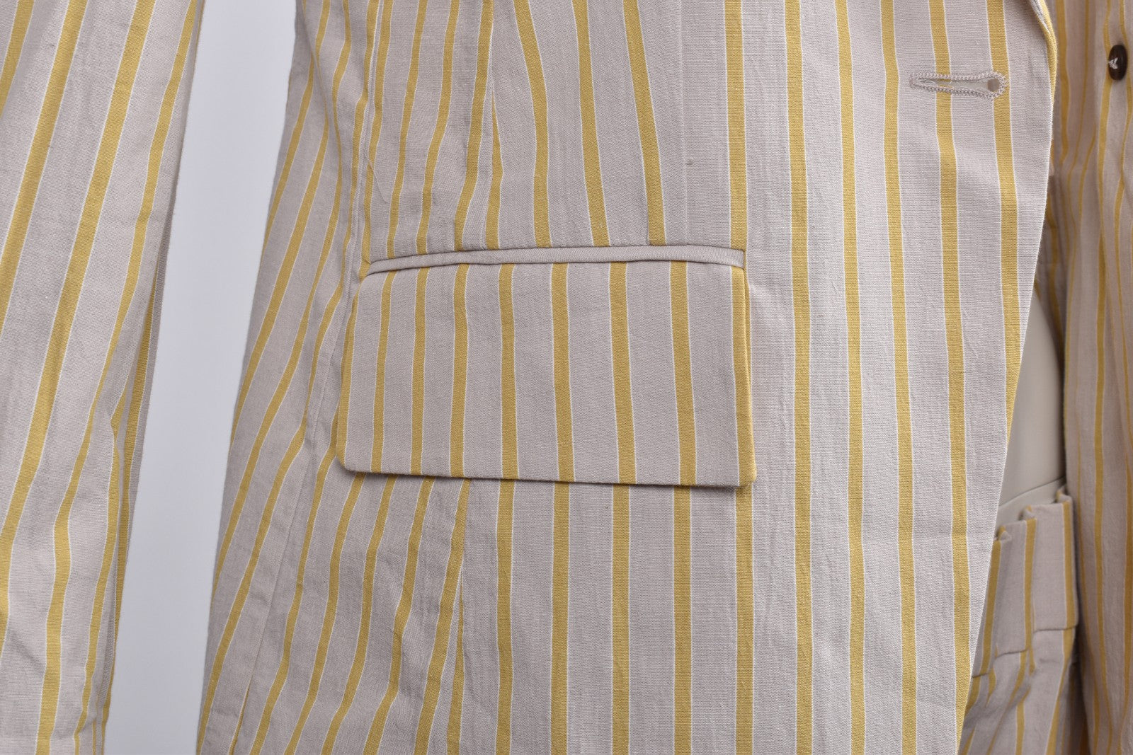 BRUNELLO CUCINELLI WOMEN'S BEIGE STRIPED LINEN SUIT
