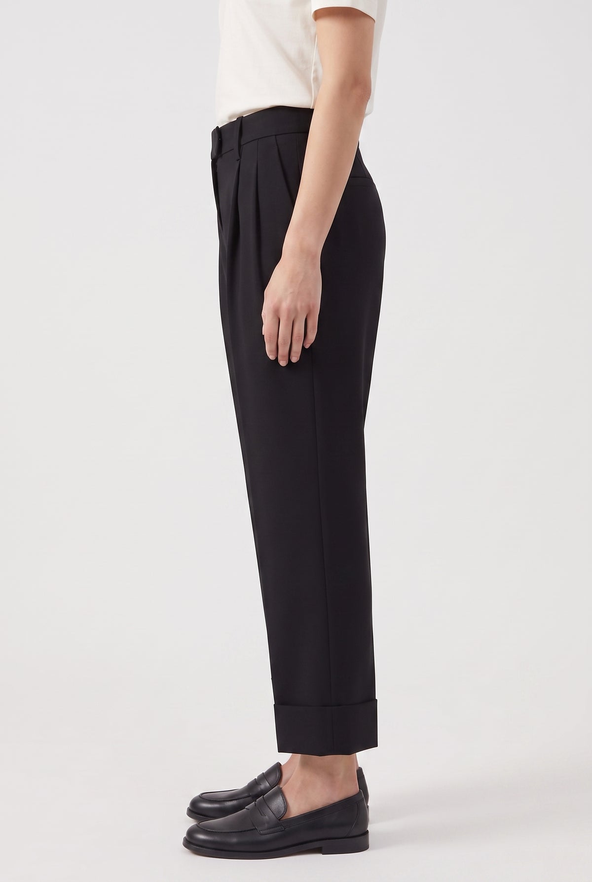 BRUNELLO CUCINELLI WOMEN'S BLACK ACETATE SILK BLEND TAPERED PANTS NWT