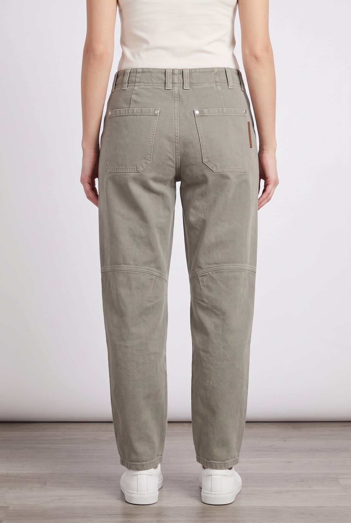 BRUNELLO CUCINELLI WOMEN'S LIGHT GREEN RELAXED DENIM STYLE TROUSERS