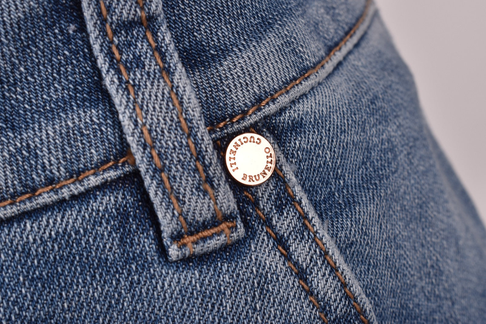 BRUNELLO CUCINELLI WOMEN'S LIGHT BLUE DENIM TROUSERS