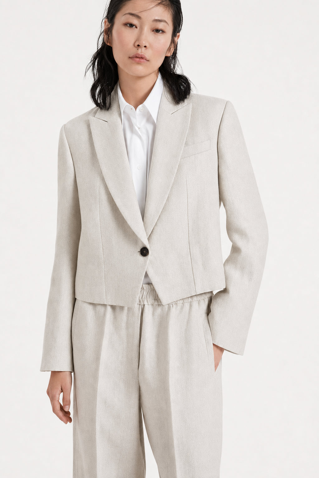 BRUNELLO CUCINELLI WOMEN'S LIGHT BEIGE LINEN BLAZER