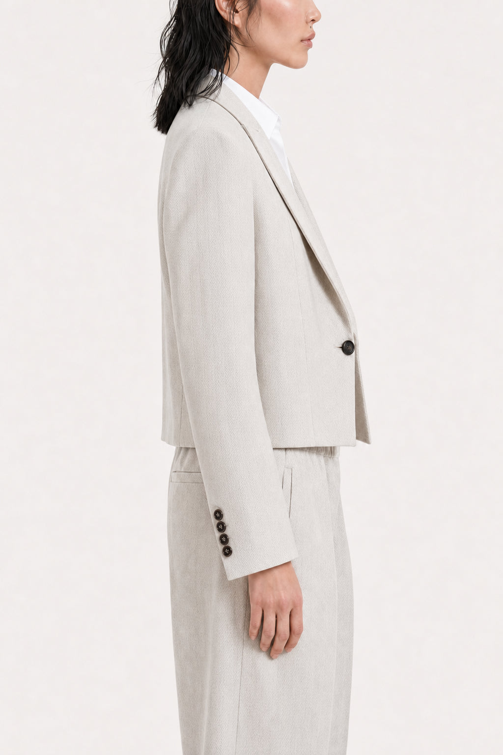 BRUNELLO CUCINELLI WOMEN'S LIGHT BEIGE LINEN BLAZER