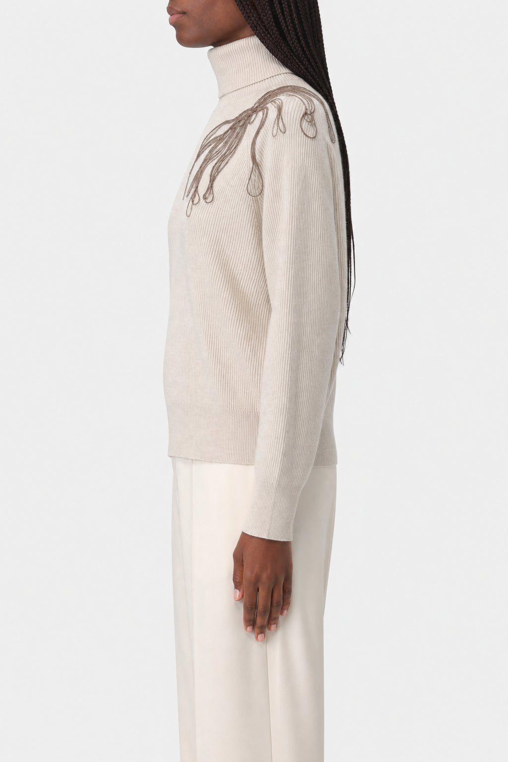 BRUNELLO CUCINELLI WOMEN'S BEIGE TURTLENECK SWEATER