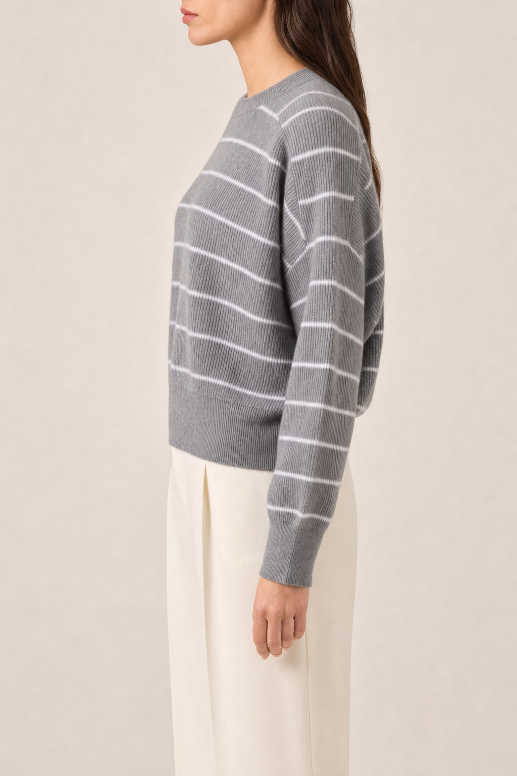 BRUNELLO CUCINELLI WOMEN'S GREY VIRGIN WOOL SWEATER