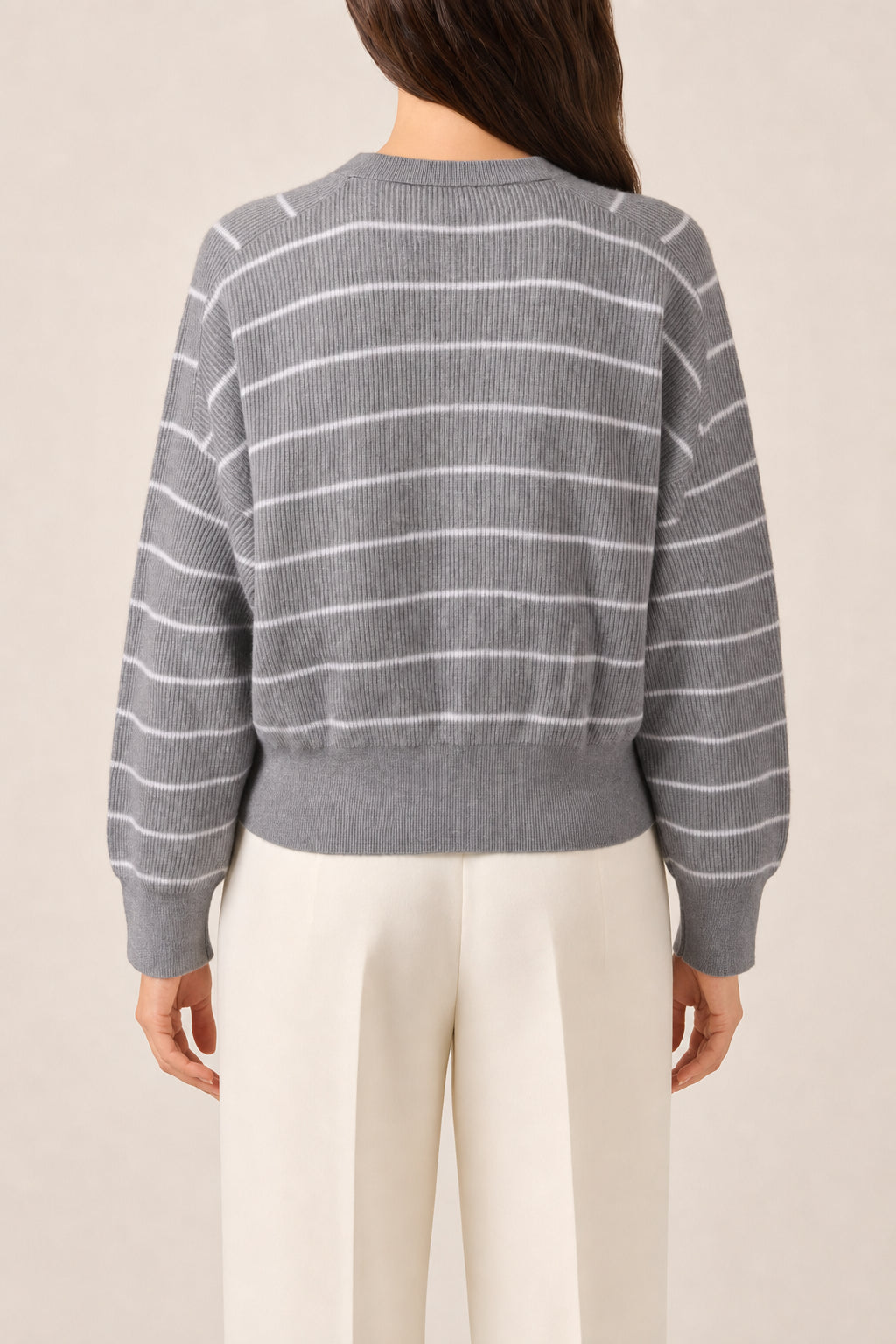 BRUNELLO CUCINELLI WOMEN'S GREY VIRGIN WOOL SWEATER