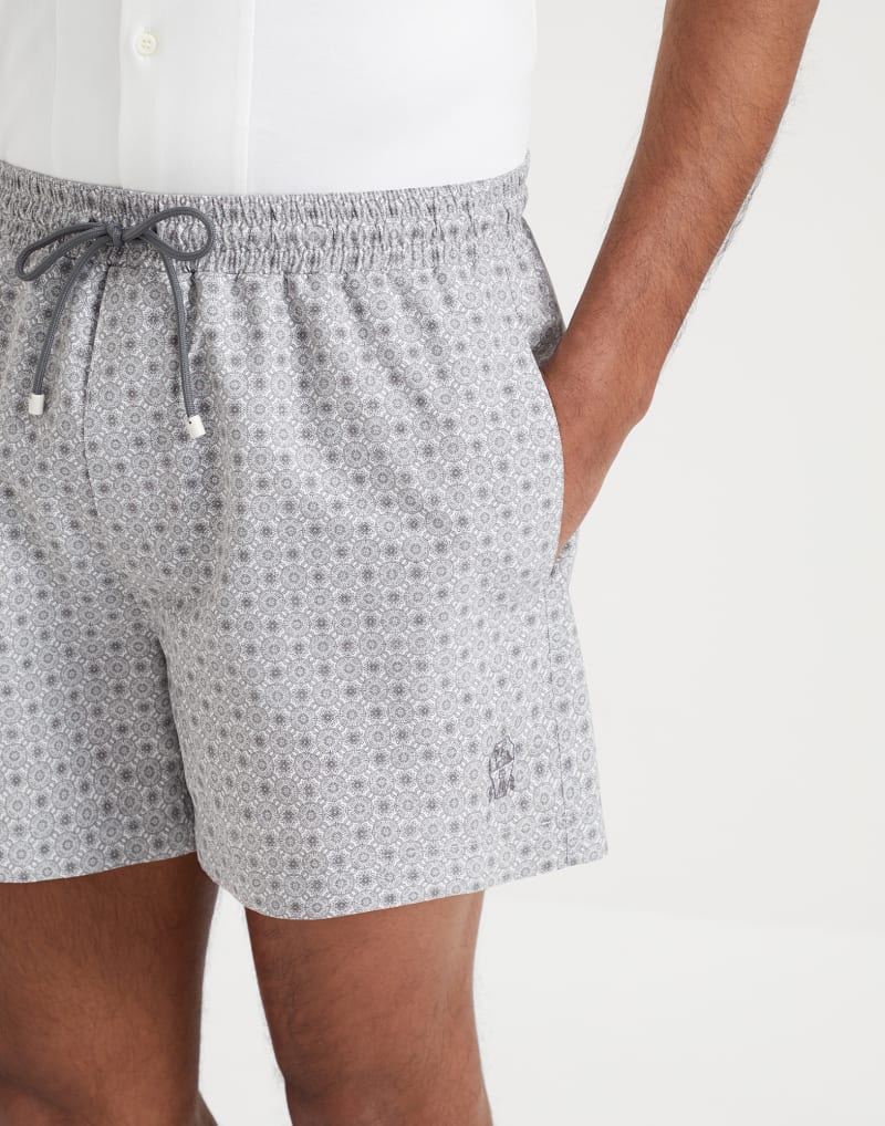 BRUNELLO CUCINELLI MEN'S GREY PATTERNED SWIM SHORTS