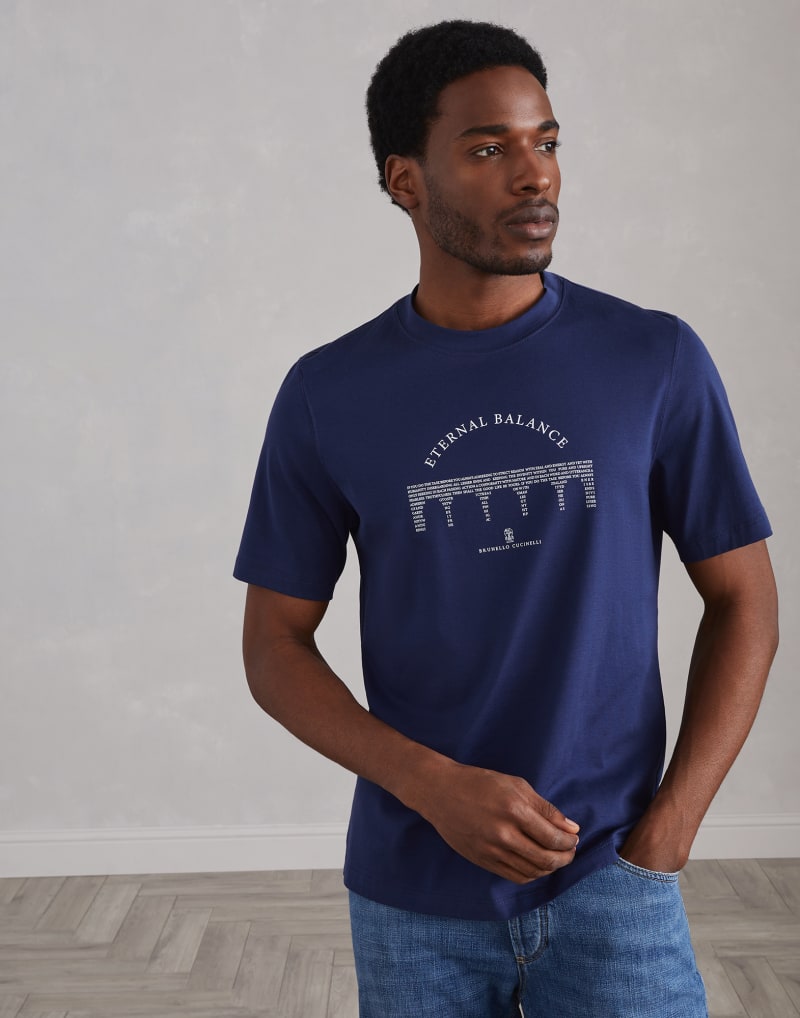 BRUNELLO CUCINELLI MEN'S INDIGO BLUE COTTON GRAPHIC CREWNECK SHIRT