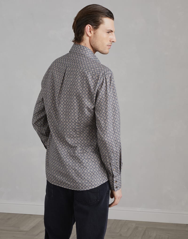 BRUNELLO CUCINELLI MEN'S LEAD AND CREAM PATTERNED COTTON SHIRT