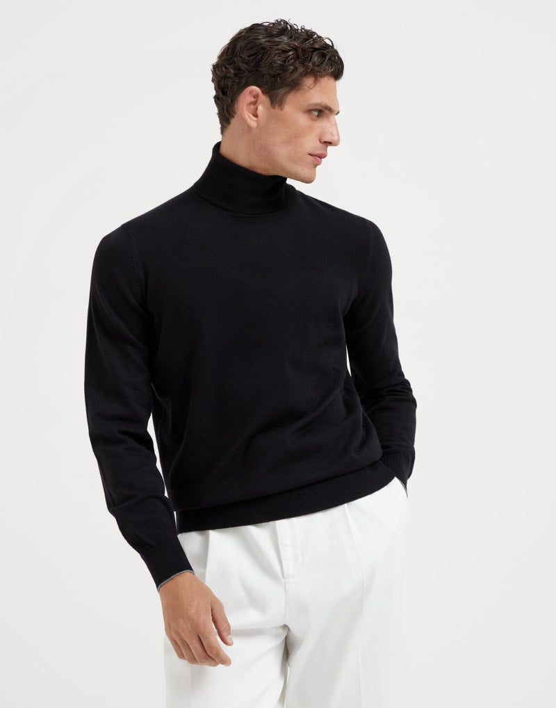 BRUNELLO CUCINELLI MEN'S BLACK WOOL TURTLENECK SWEATER