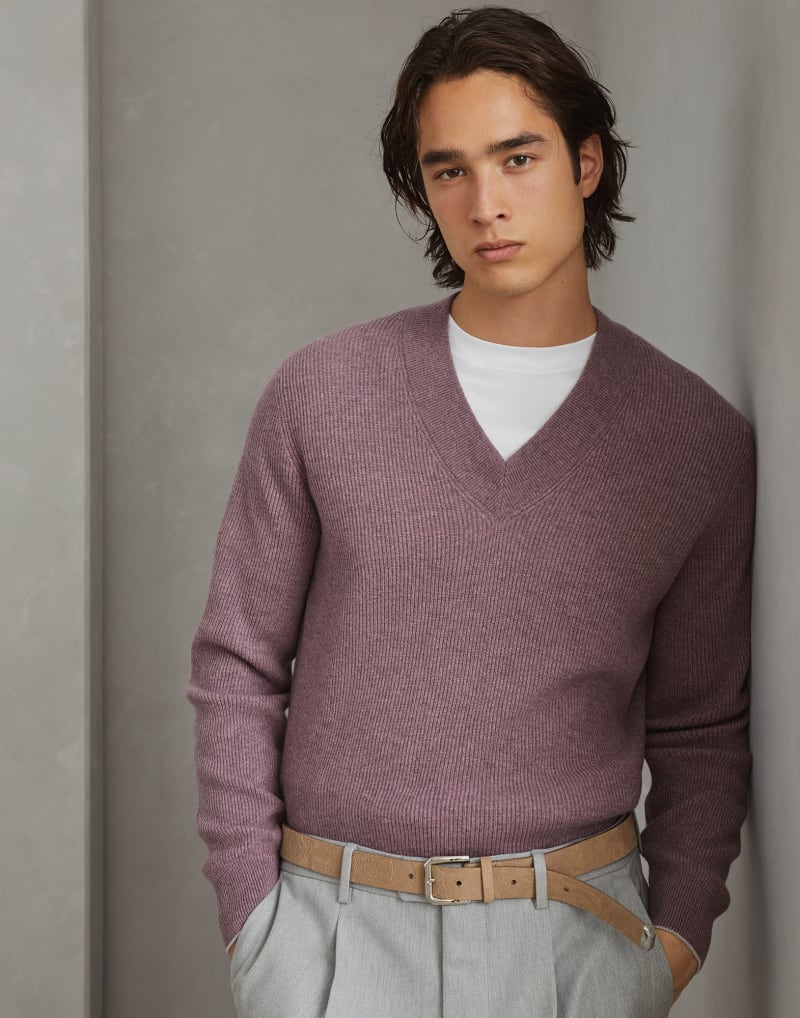 BRUNELLO CUCINELLI MEN'S ONION WOOL V NECK SWEATER
