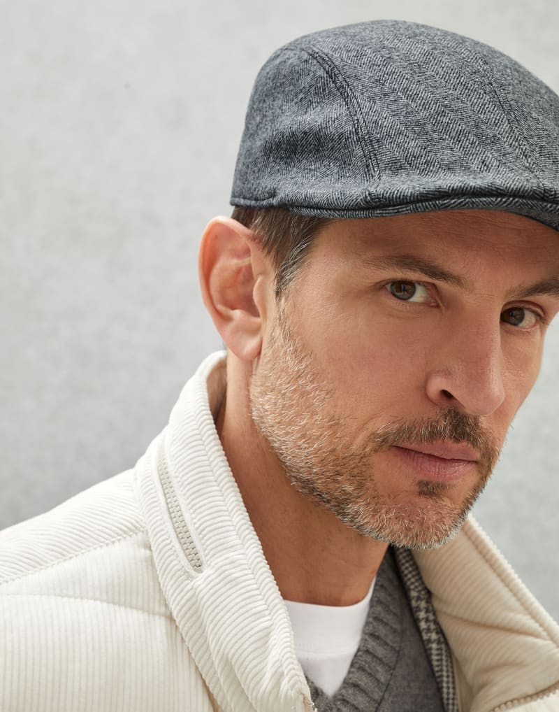 BRUNELLO CUCINELLI MEN'S MEDIUM GREY WOOL HERRINGBONE FLAT CAP HAT