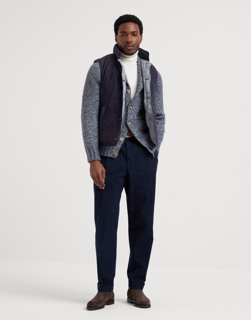 BRUNELLO CUCINELLI MEN'S NAVY COTTON PLEATED TROUSERS