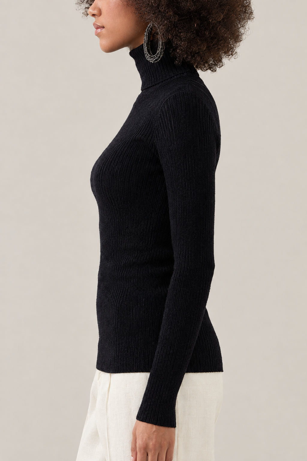 BRUNELLO CUCINELLI WOMEN'S BLACK RIBBED WOOL TURTLENECK SWEATER