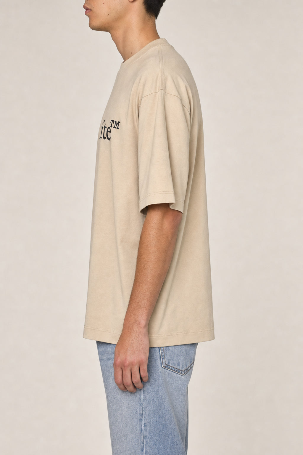 OFF-WHITE MEN'S BIG BOOKISH SKATE S/S TEE