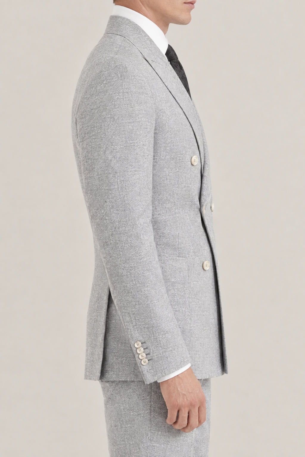 BRUNELLO CUCINELLI MEN'S PEARL GREY WOOL SILK DOUBLE BREASTED JACKET