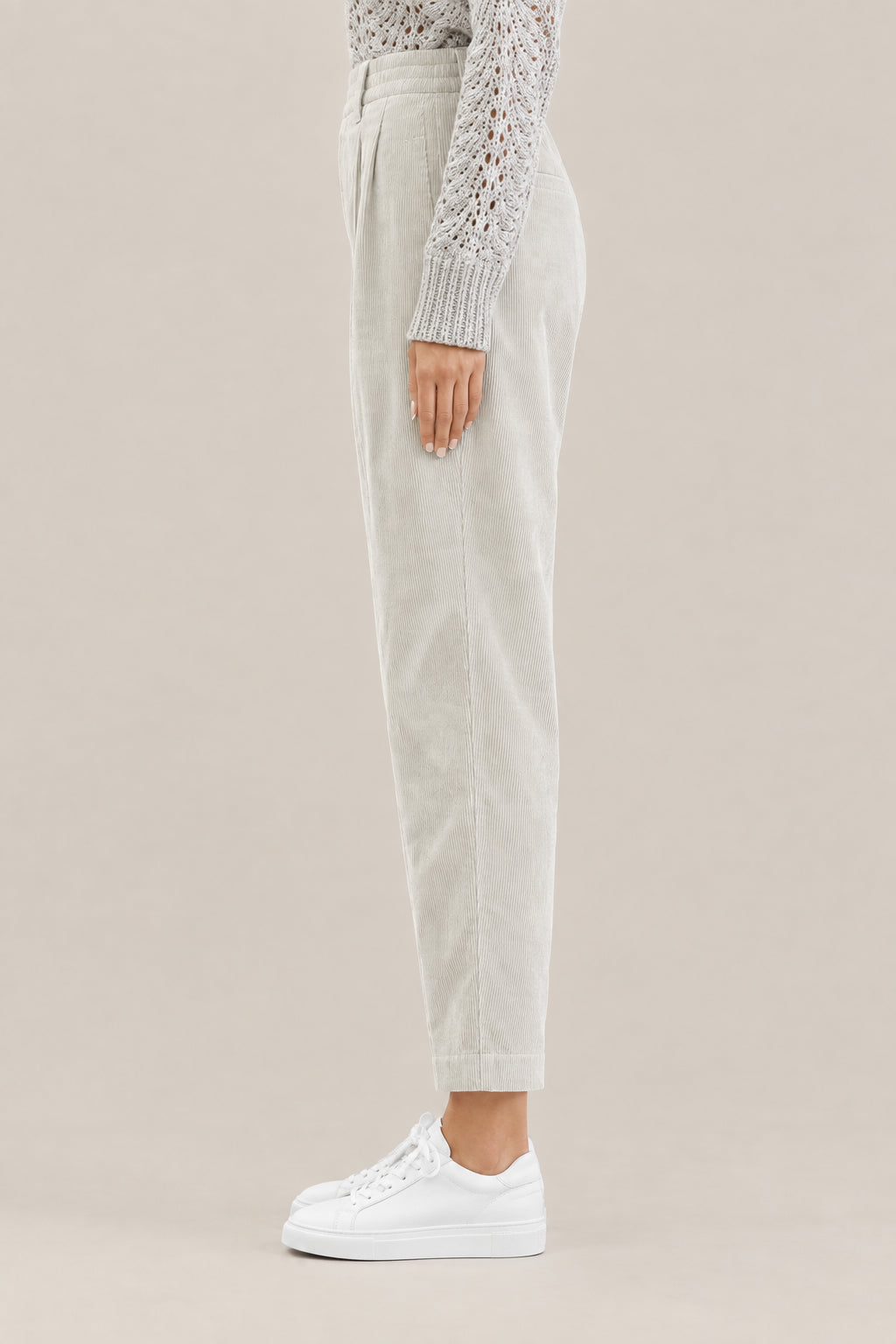 BRUNELLO CUCINELLI WOMEN'S WHITE TAPERED COTTON TROUSERS