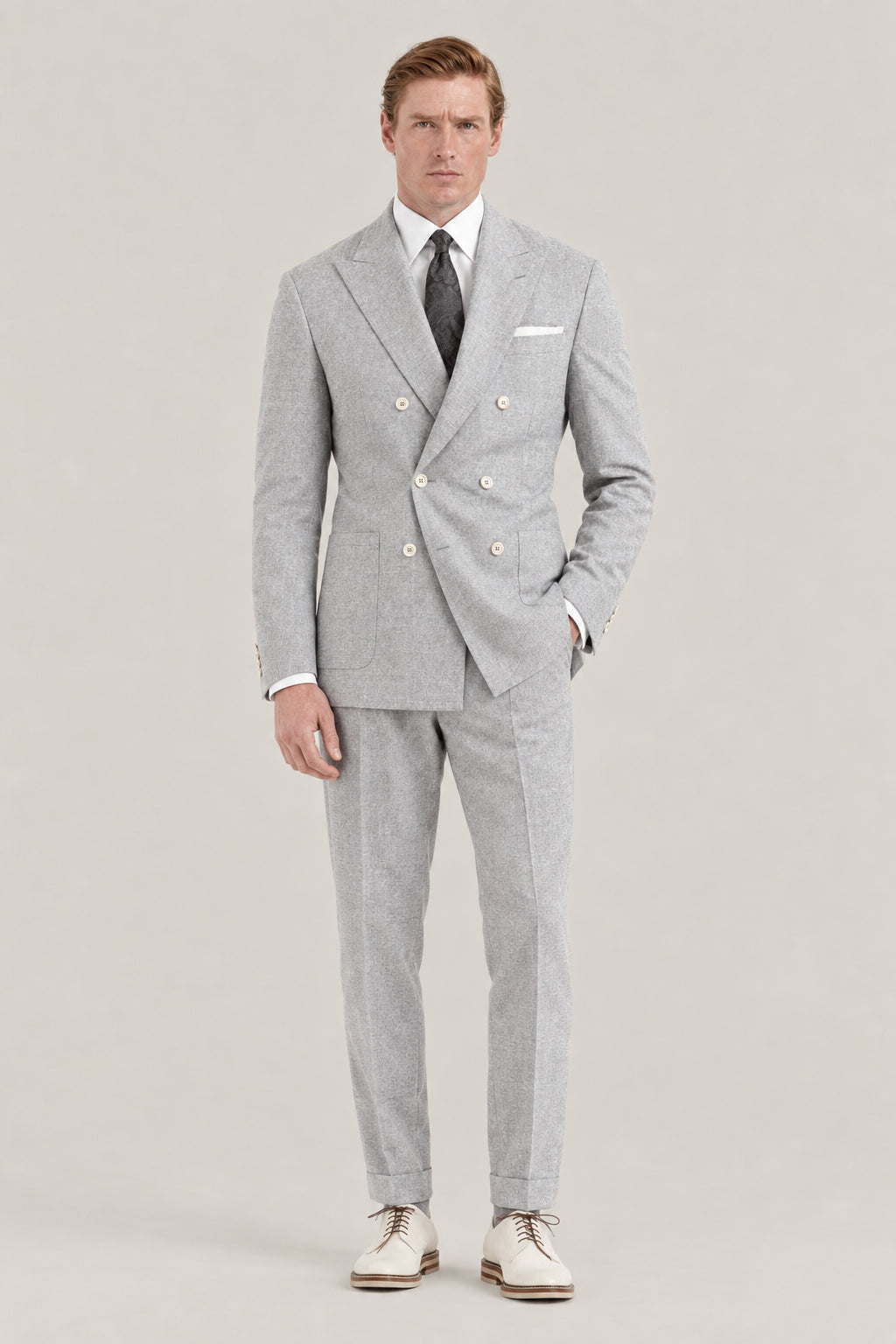 BRUNELLO CUCINELLI MEN'S PEARL GREY WOOL SILK DOUBLE BREASTED SUIT