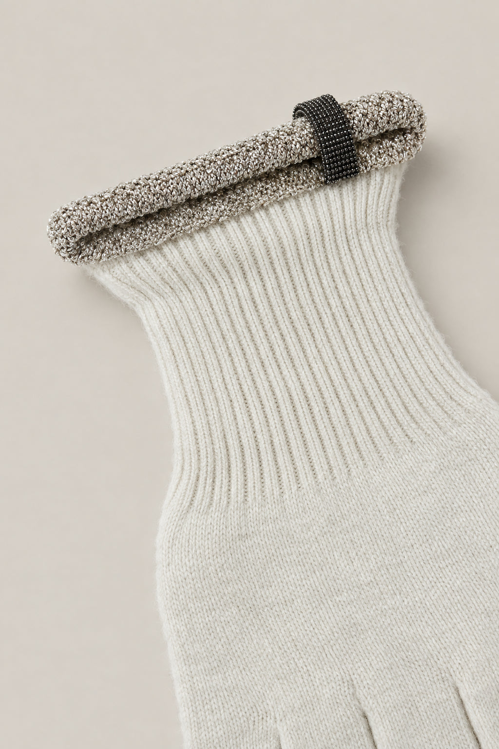 BRUNELLO CUCINELLI WOMEN'S ICE WHITE WOOL KNIT GLOVES