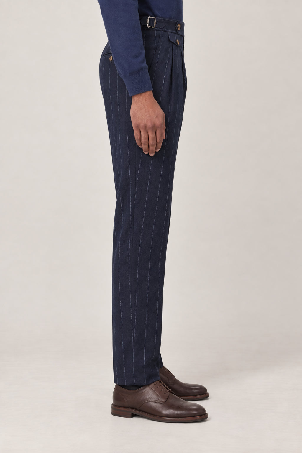 BRUNELLO CUCINELLI MEN'S NAVY PINSTRIPE WOOL TROUSERS