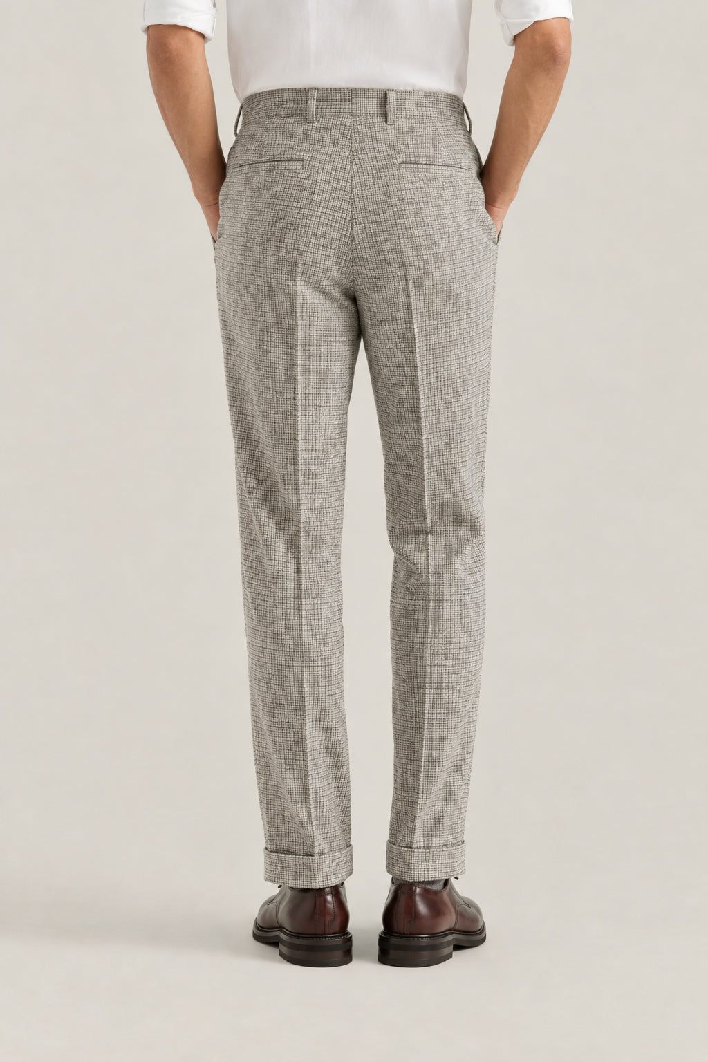 BRUNELLO CUCINELLI MEN'S COLD BROWN WOOL SILK BLEND PLEATED TROUSERS
