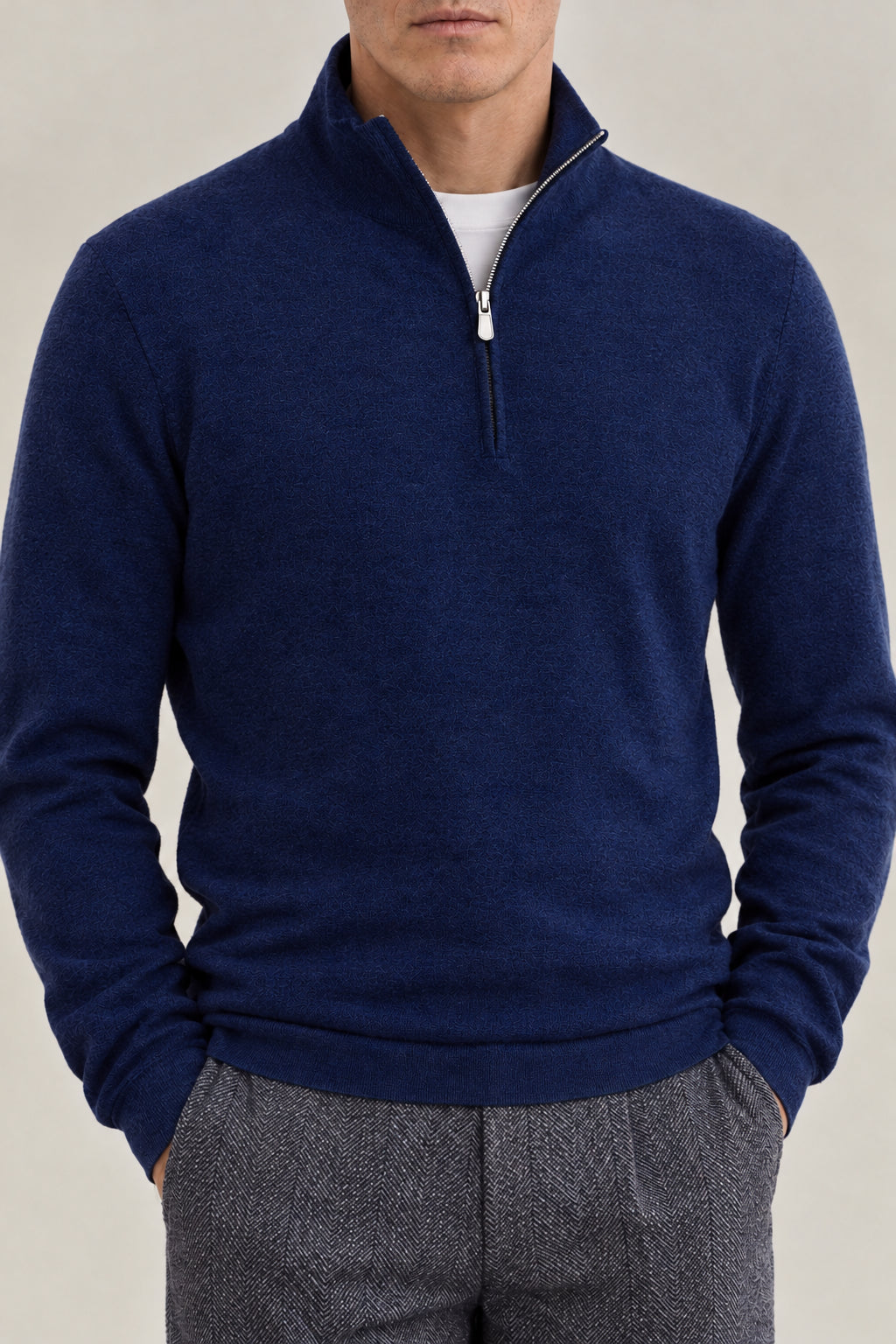 BRUNELLO CUCINELLI MEN'S SAPPHIRE WOOL SILK LINEN HALF ZIP SWEATER