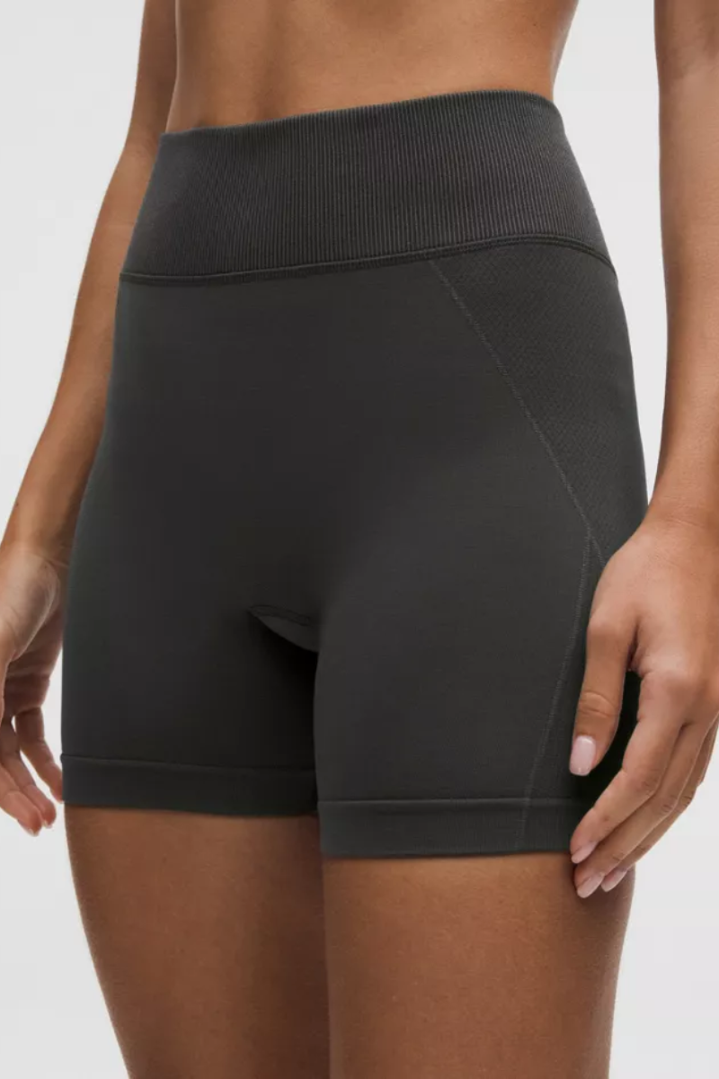 Lululemon Get Low HR Training Short 5" BLK/GGRE