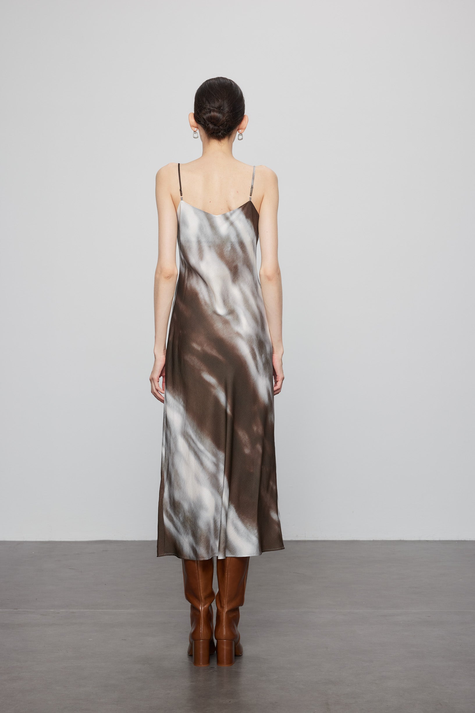 Max Simple Tie-Dyed Silk Slip Dress Mocca