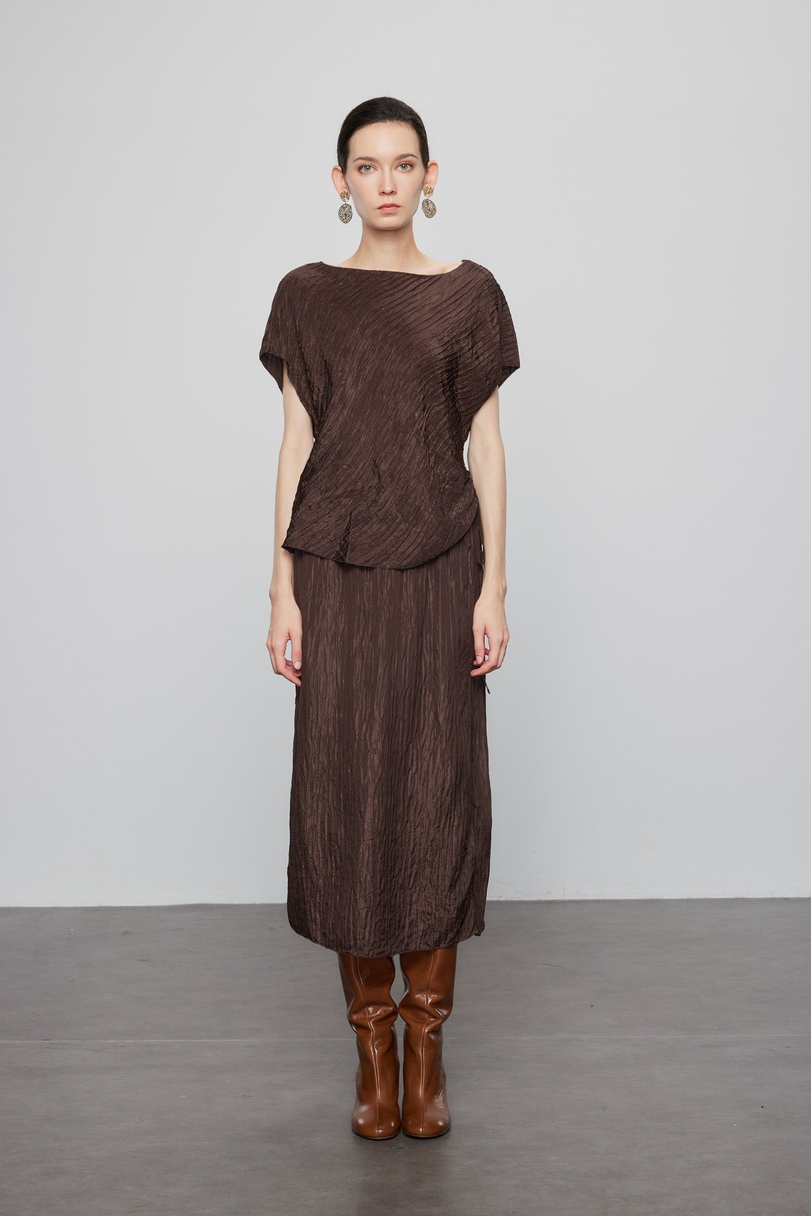 Max Simple Woodgrain Pleated Silk Top Brown