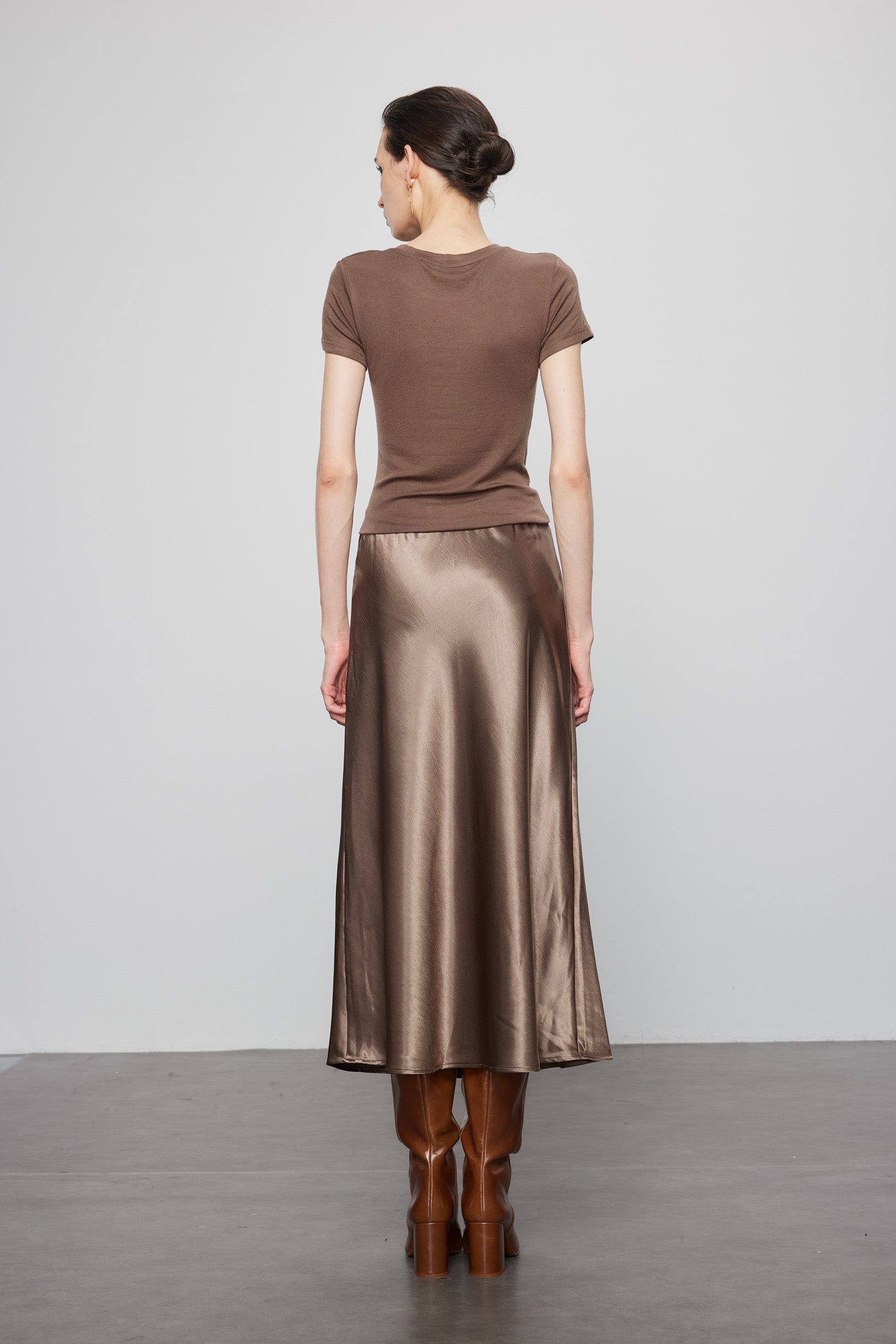 Max Simple Glossy Skirt Coffee