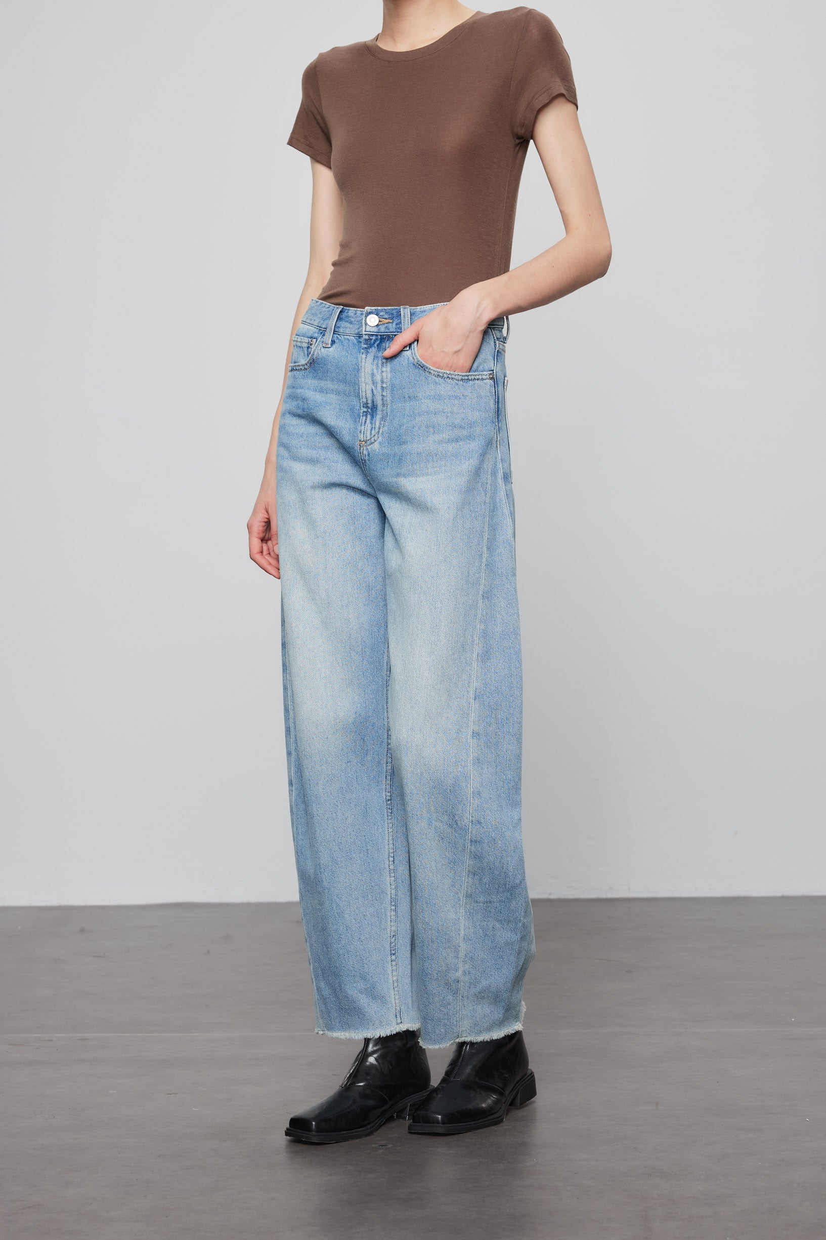 Max Simple Curved Jeans Slate Grey