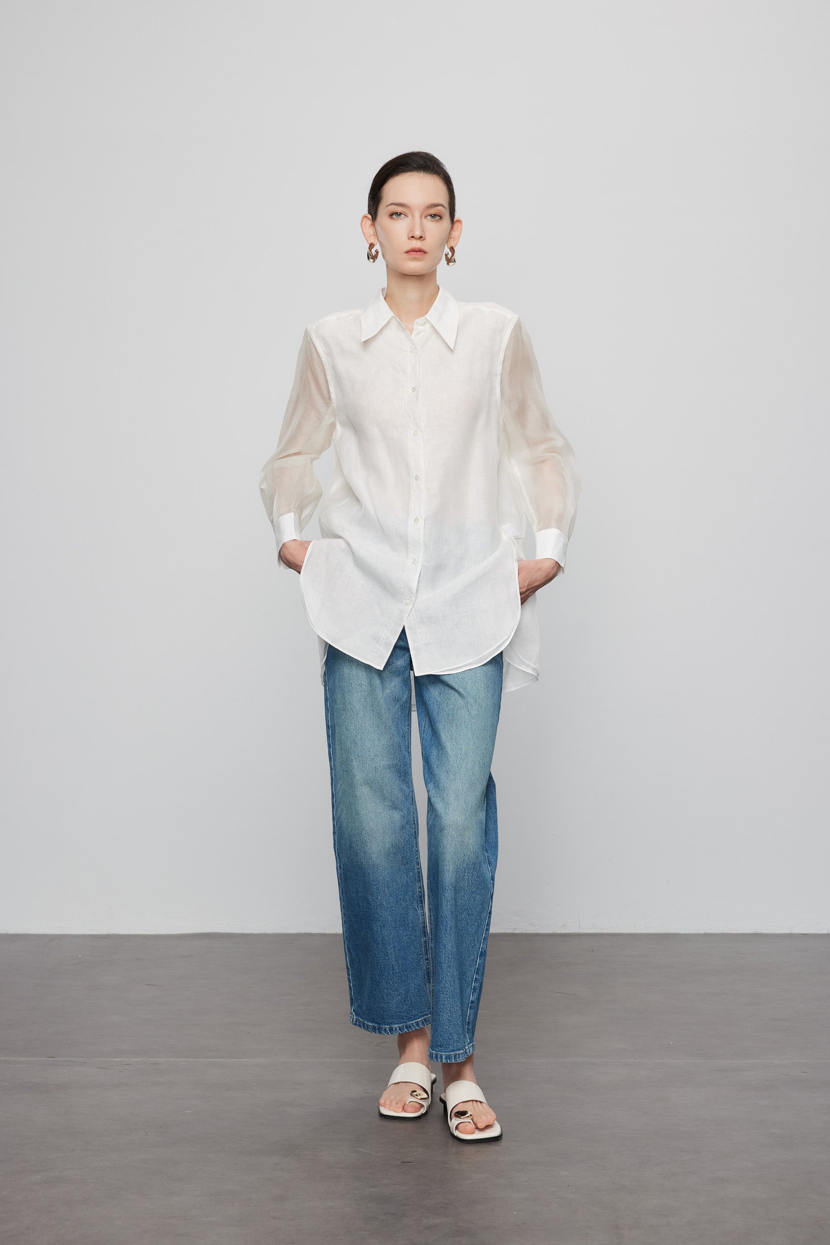 Max Simple Linen and Silk Reversible Shirt White