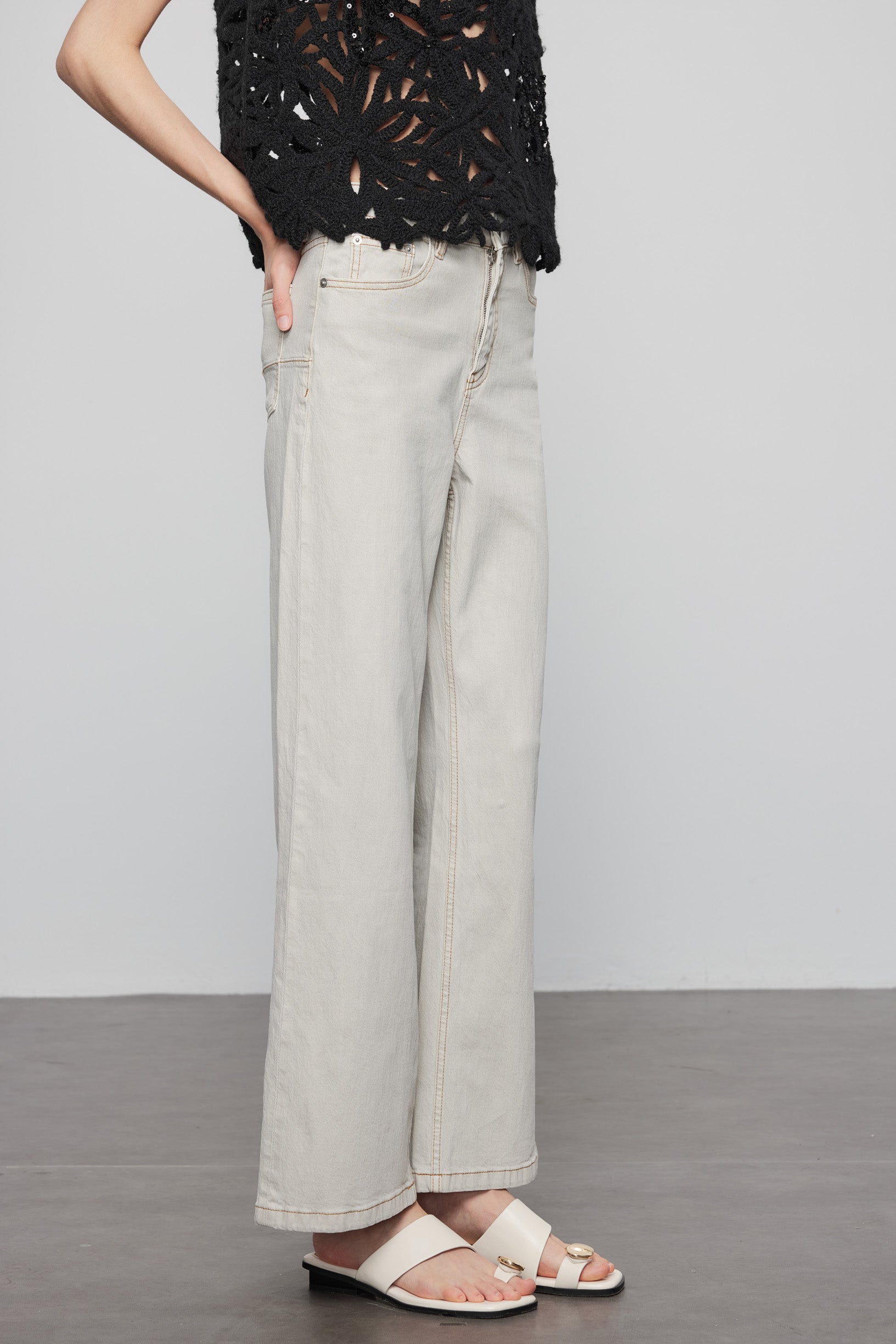 Max Simple Straight Jeans Light Grey