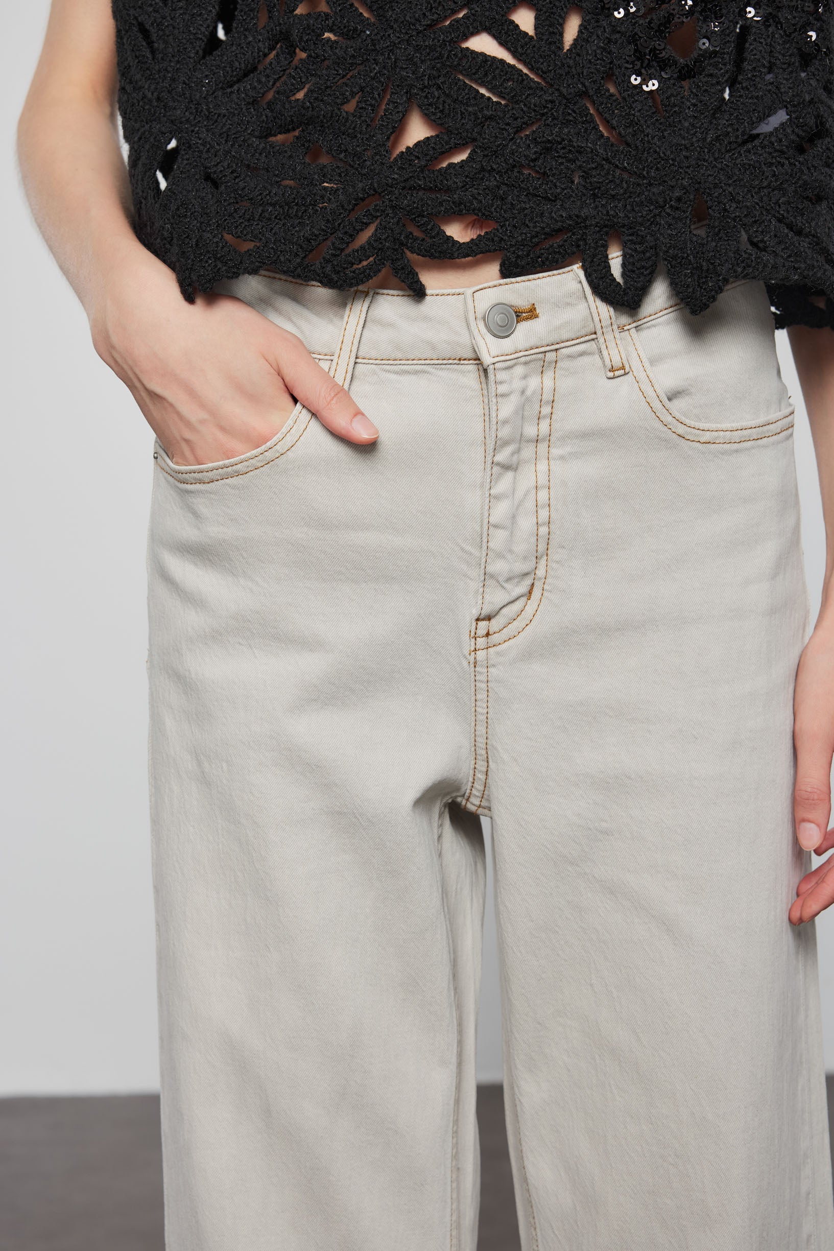 Max Simple Straight Jeans Light Grey