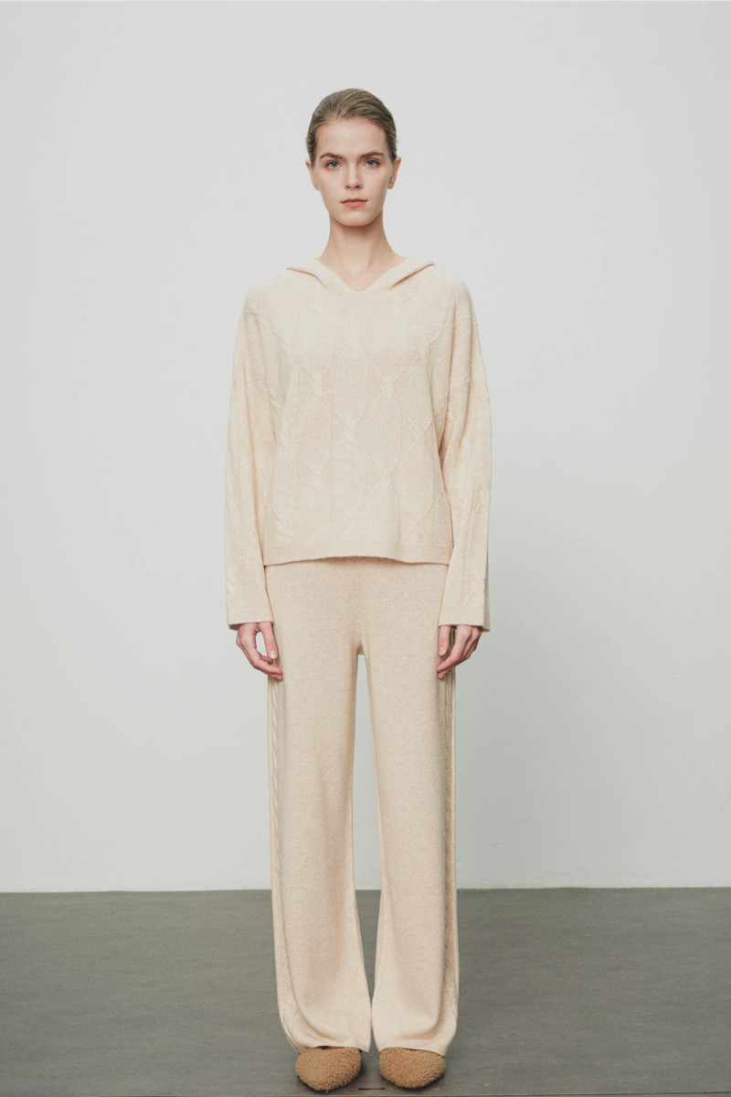 Max Simple Side-Cable Wool Trouser Almond MSSD252697A