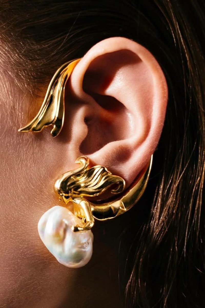Valentino Garavani
Mermaid Clip-On Earrings In Gold