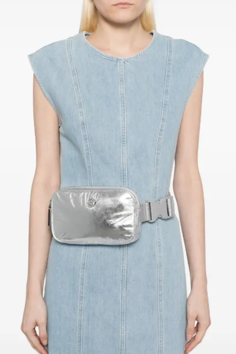 ory Burch Virginia Metallic Nylon Belt Bag – Silver