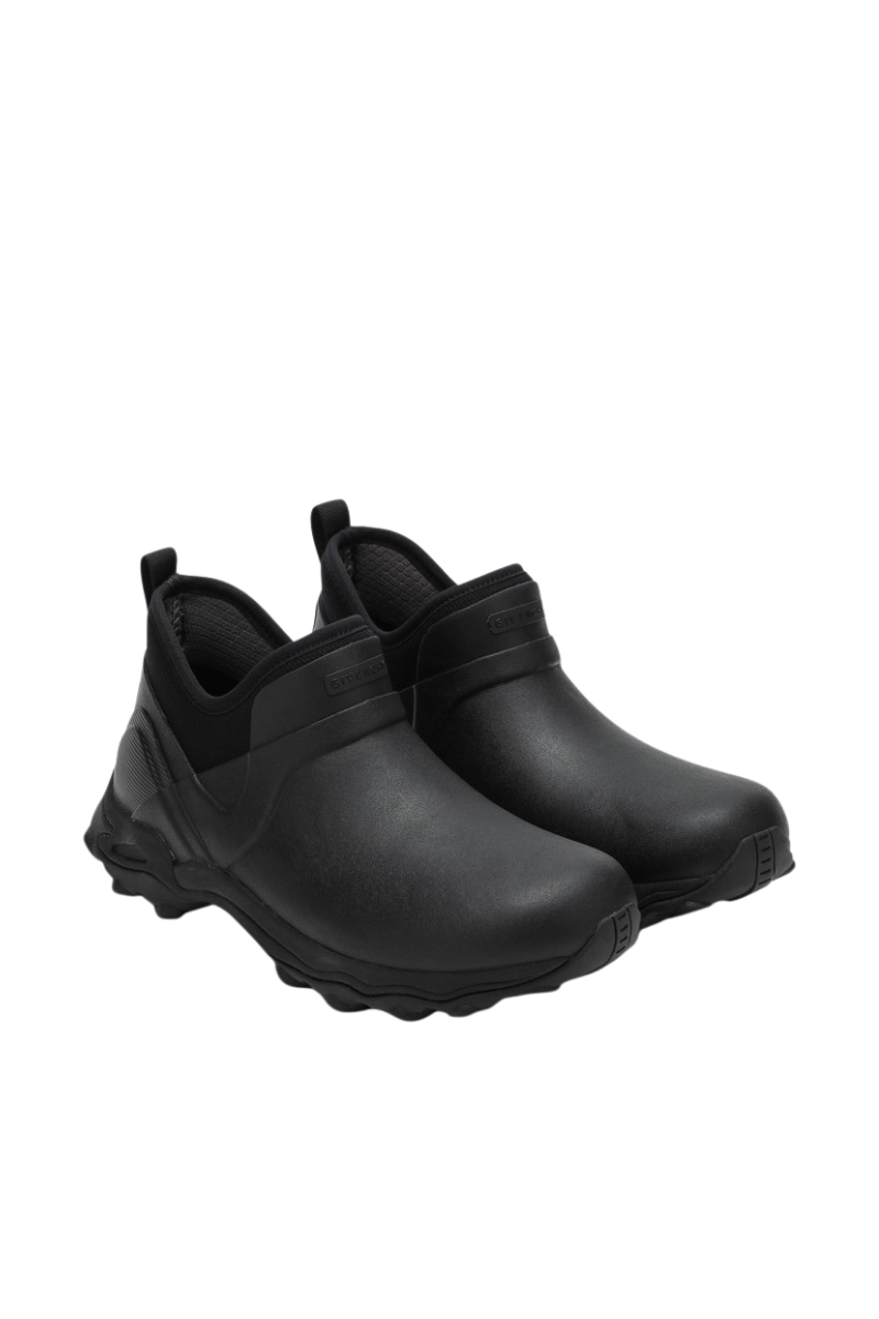 Givenchy Bogs Low Chelsea Boots_Black