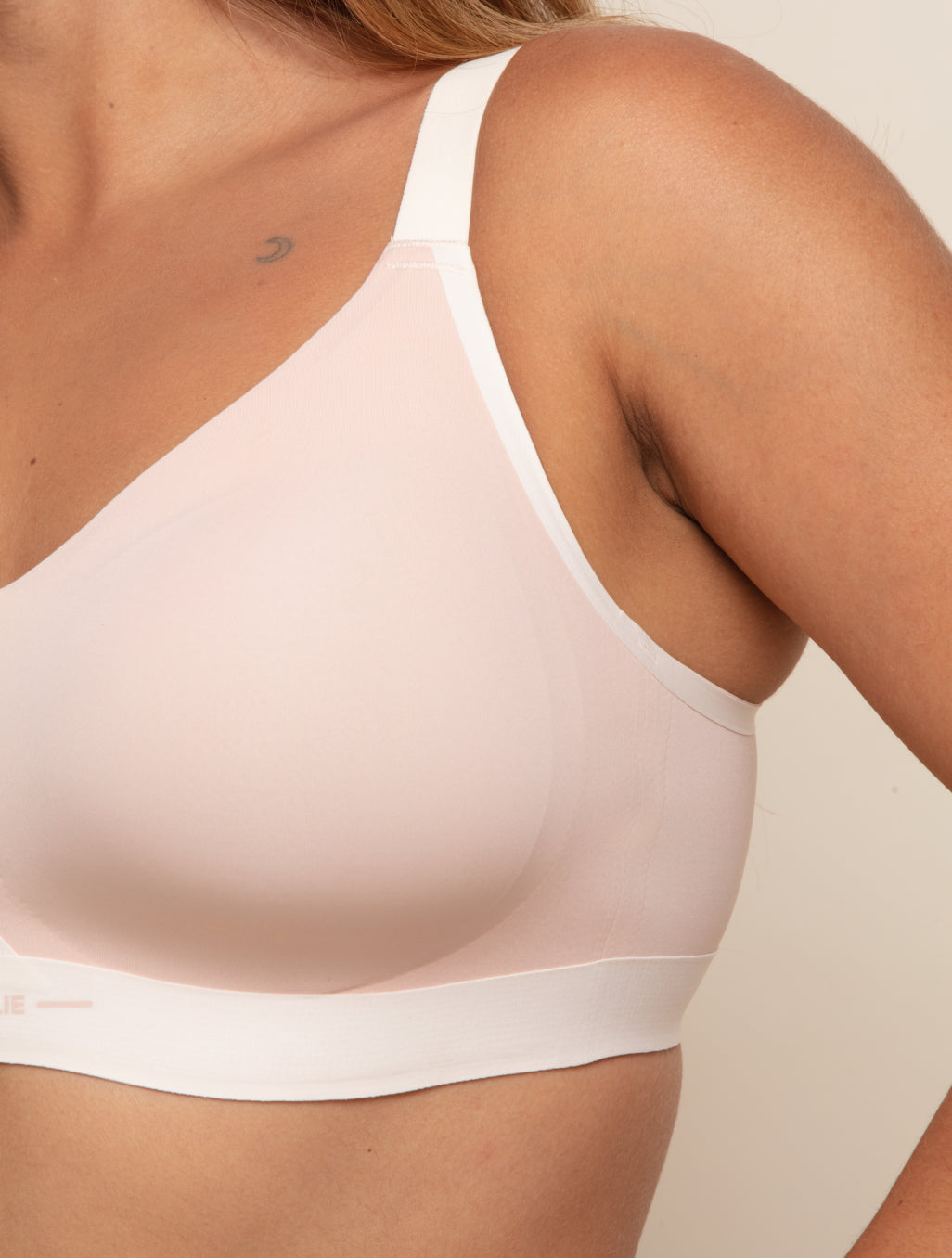 Comfelie Airlite Everyday Bra V-Neck Color Blocking
