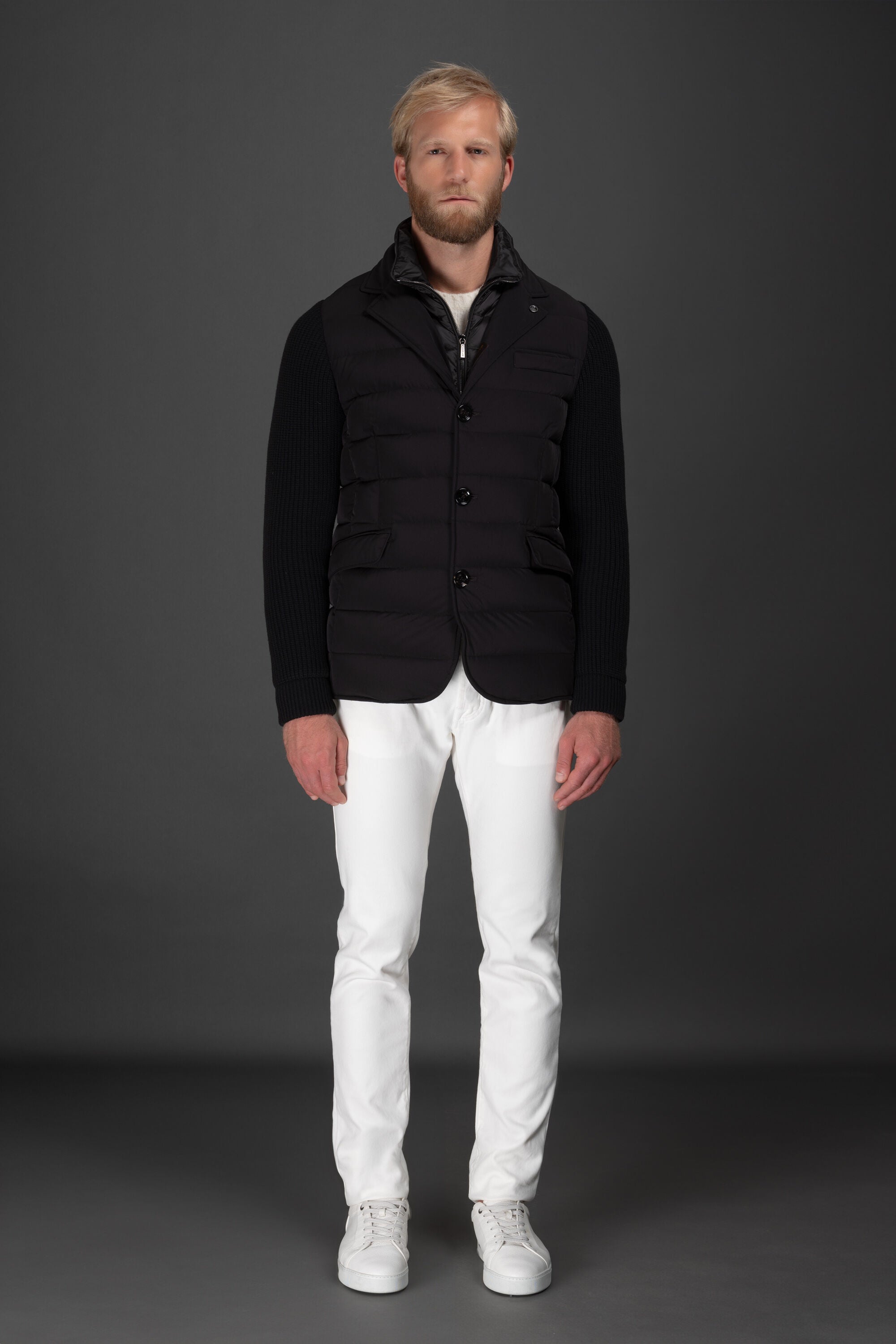 https://www.moorer.clothing/dw/image/v2/AAGA_PRD/on/demandware.static/-/Sites-41/default/dw0bdbaae0/images/zoom/MOUGI100318TEPA237_U0001_2.jpg