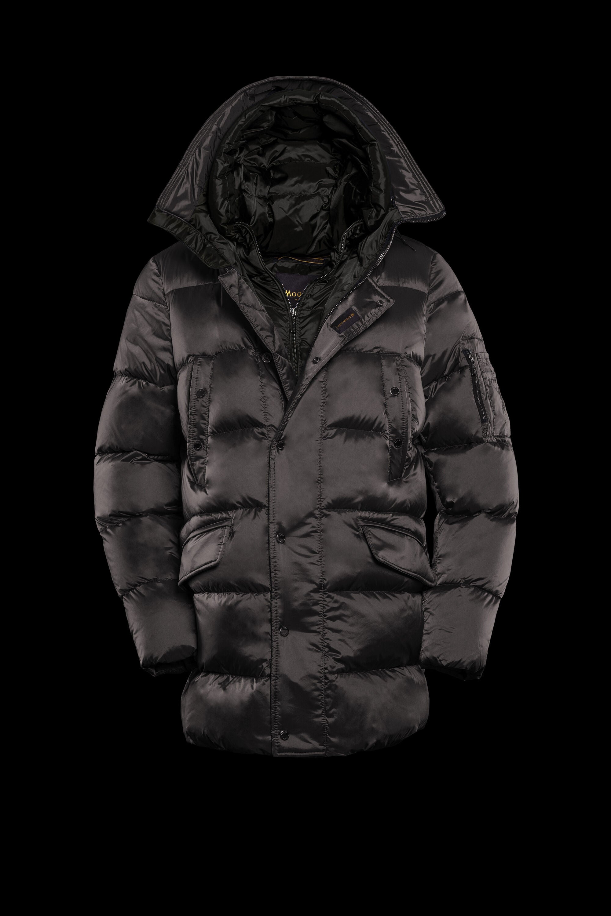 https://www.moorer.clothing/dw/image/v2/AAGA_PRD/on/demandware.static/-/Sites-41/default/dw7e83fae4/images/zoom/MOUGI100336TEPA174_U0055_1.jpg